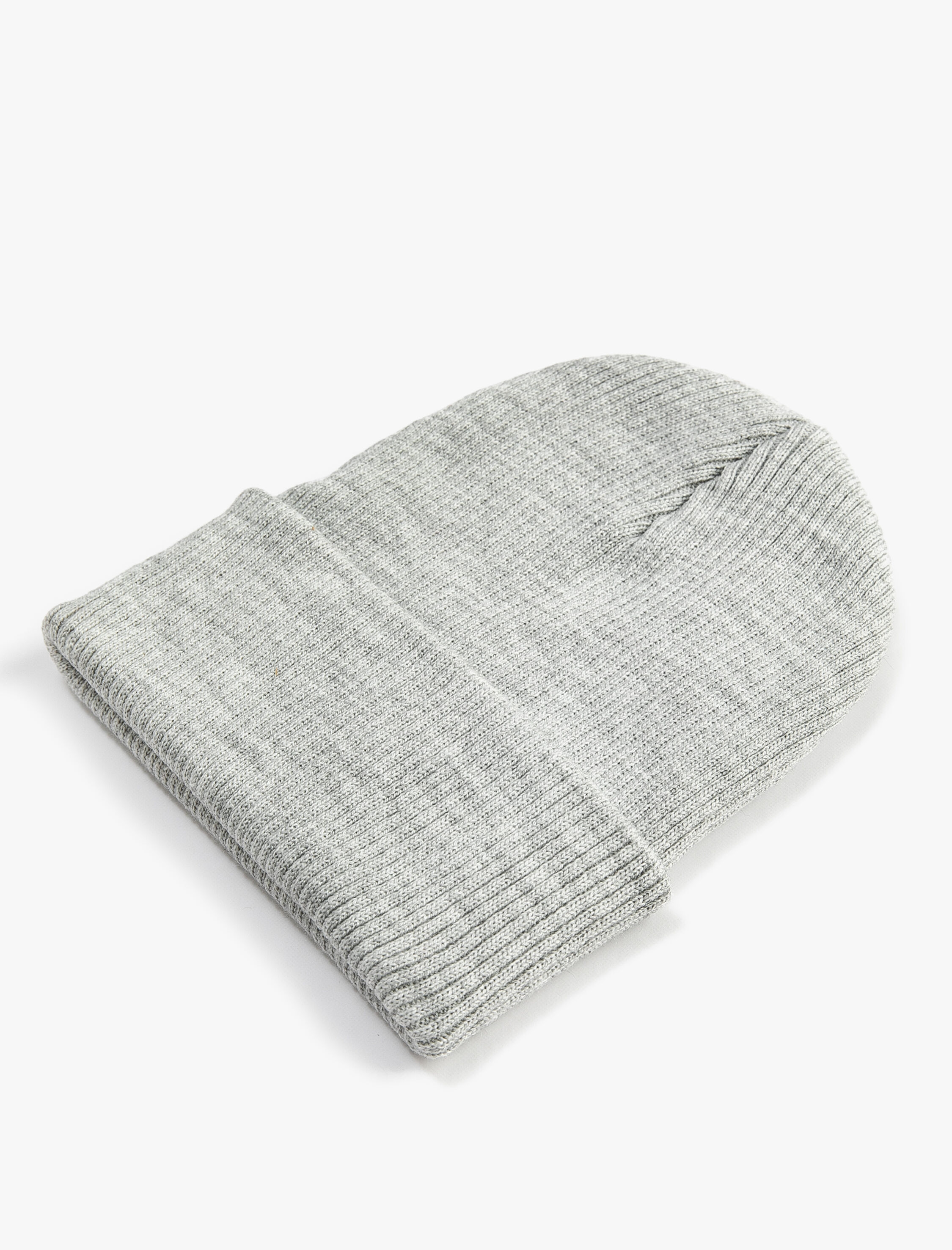  Erkek Çocuk Lastikli Örgü Bere