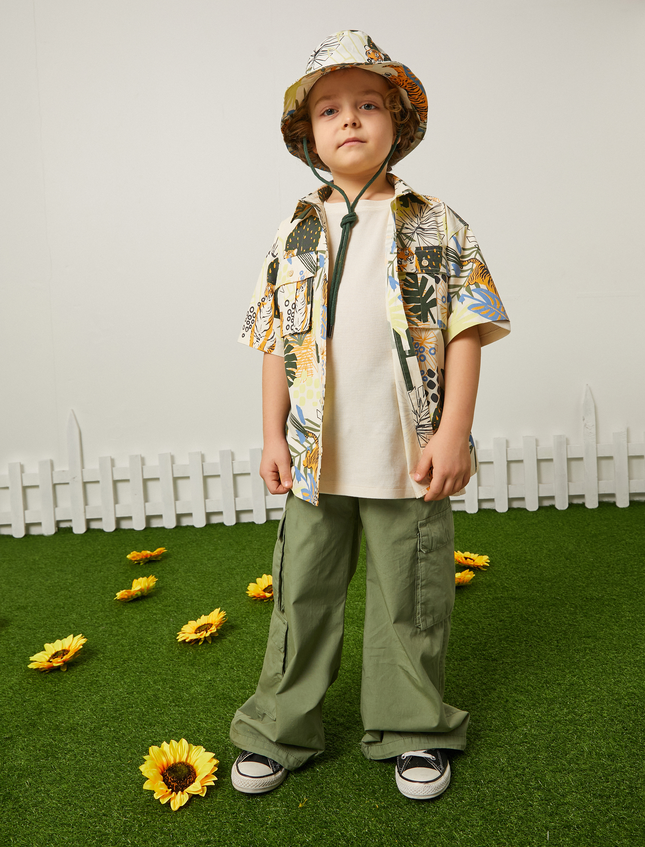  Erkek Çocuk Paraşüt Pantolon Beli Bağlamalı Yanları Cepli Pamuklu