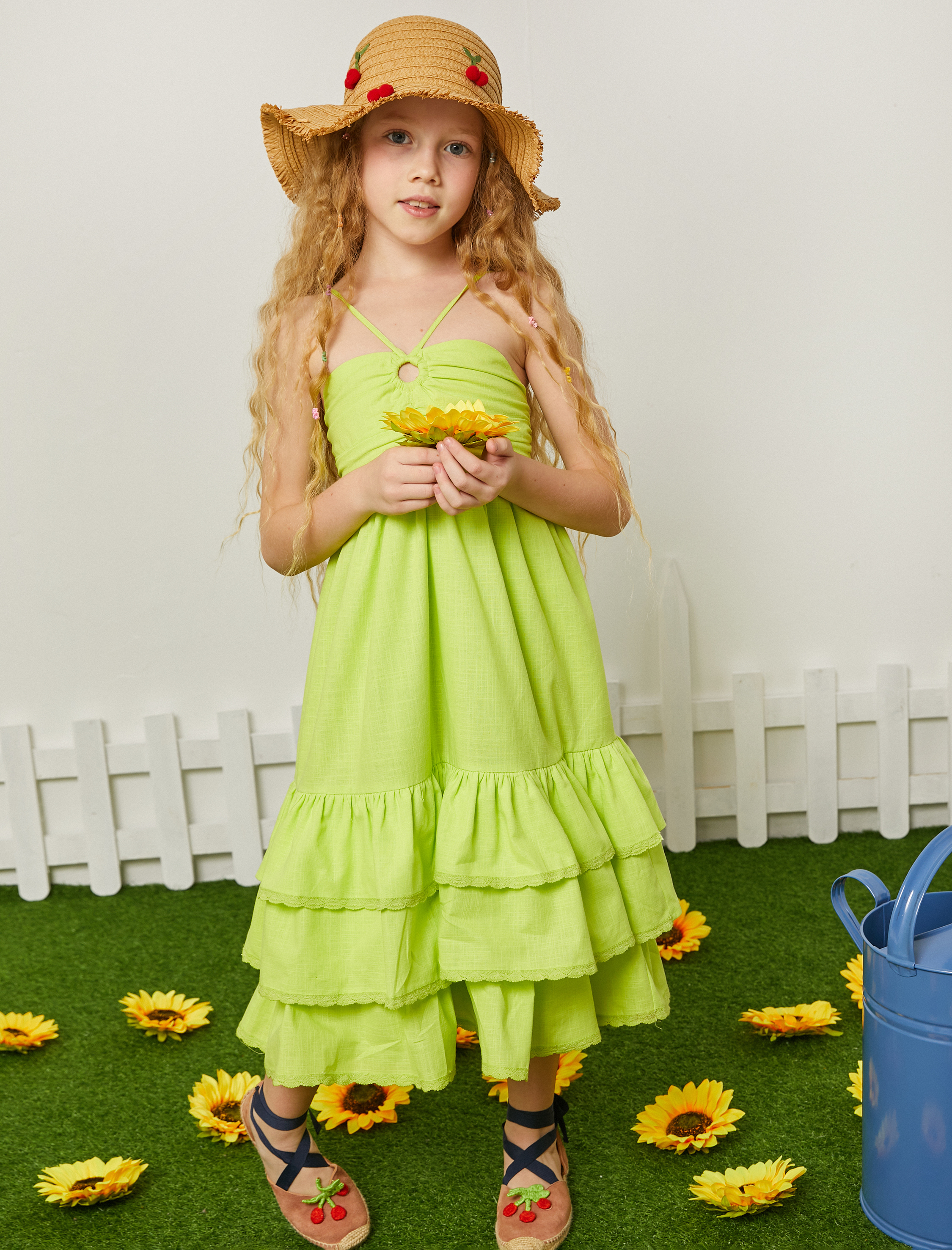  Kız Çocuk Elbise İnce Askılı Kalp Yaka Midi Boy Pamuklu Katlı