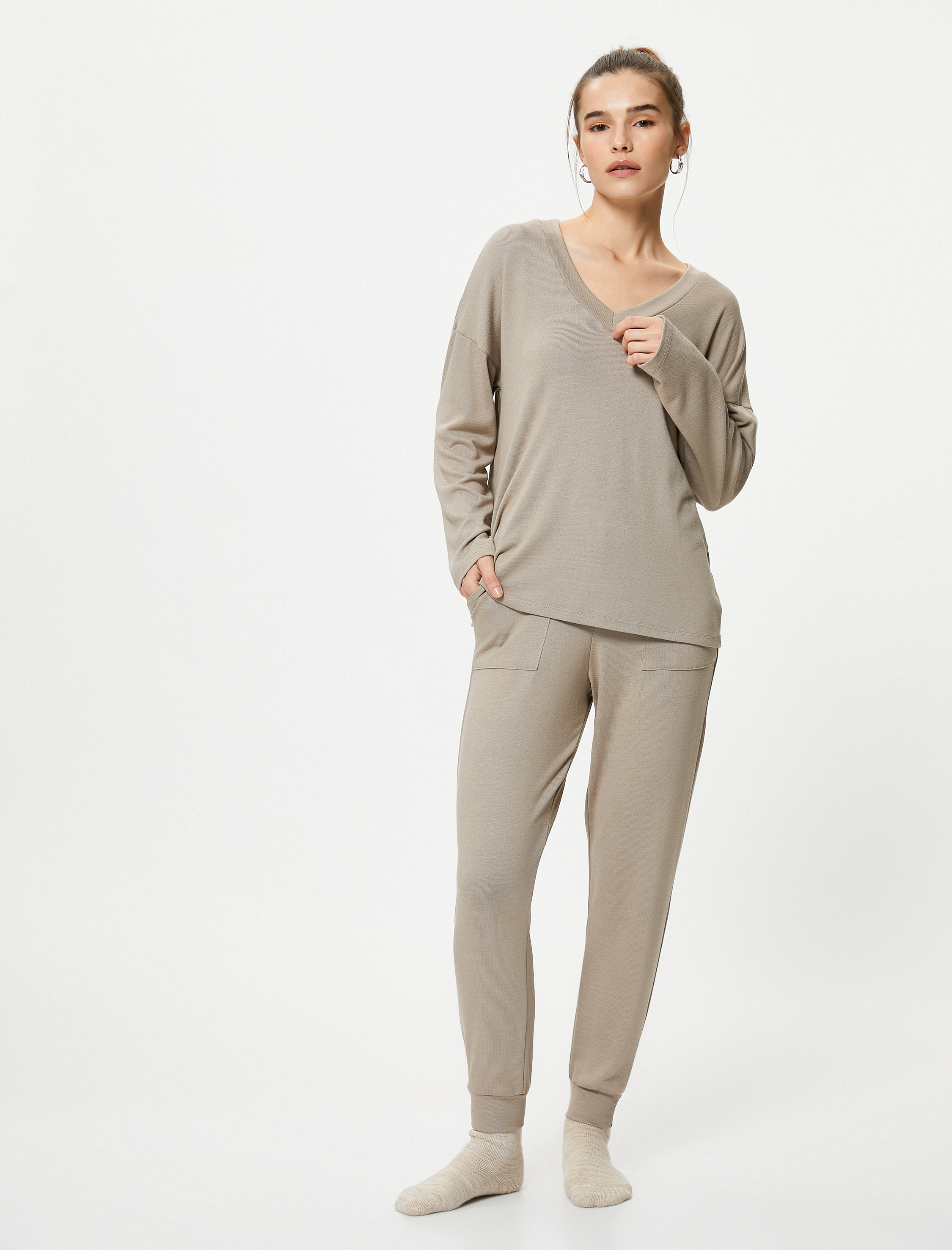   Uzun Kollu Pijama Üstü V Yaka Düşük Omuzlu Viskon Karışımlı