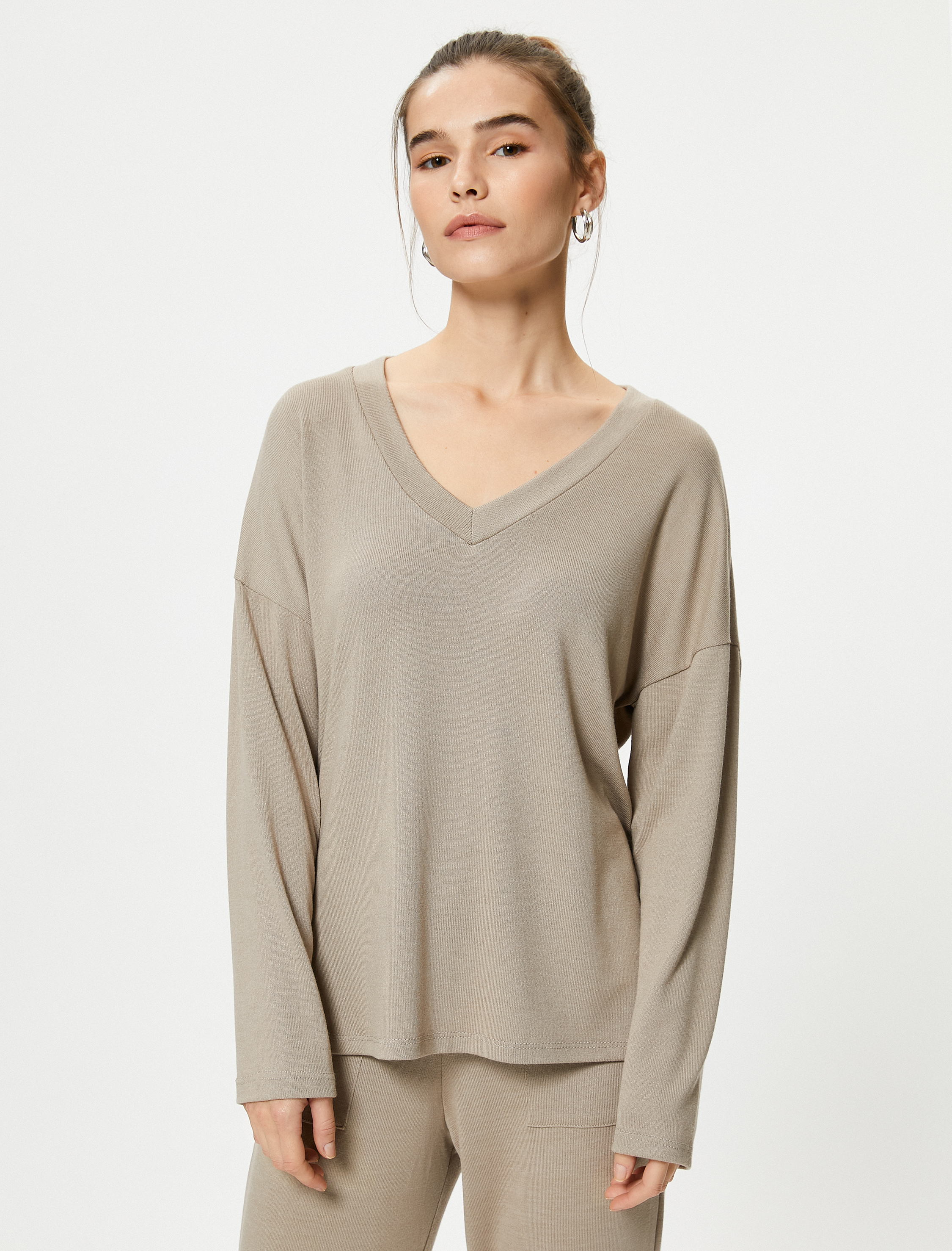   Uzun Kollu Pijama Üstü V Yaka Düşük Omuzlu Viskon Karışımlı