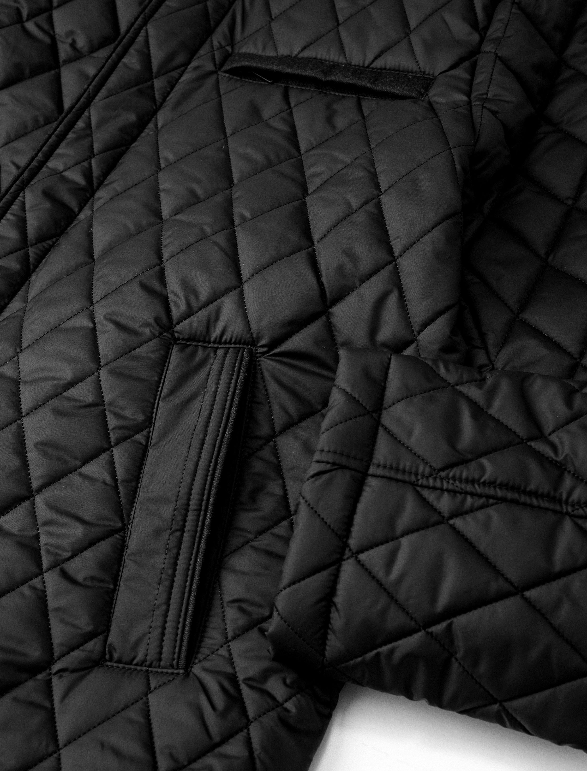   Kapitone Ceket Dik Yaka Çıtçıt Düğmeli Cep Detaylı