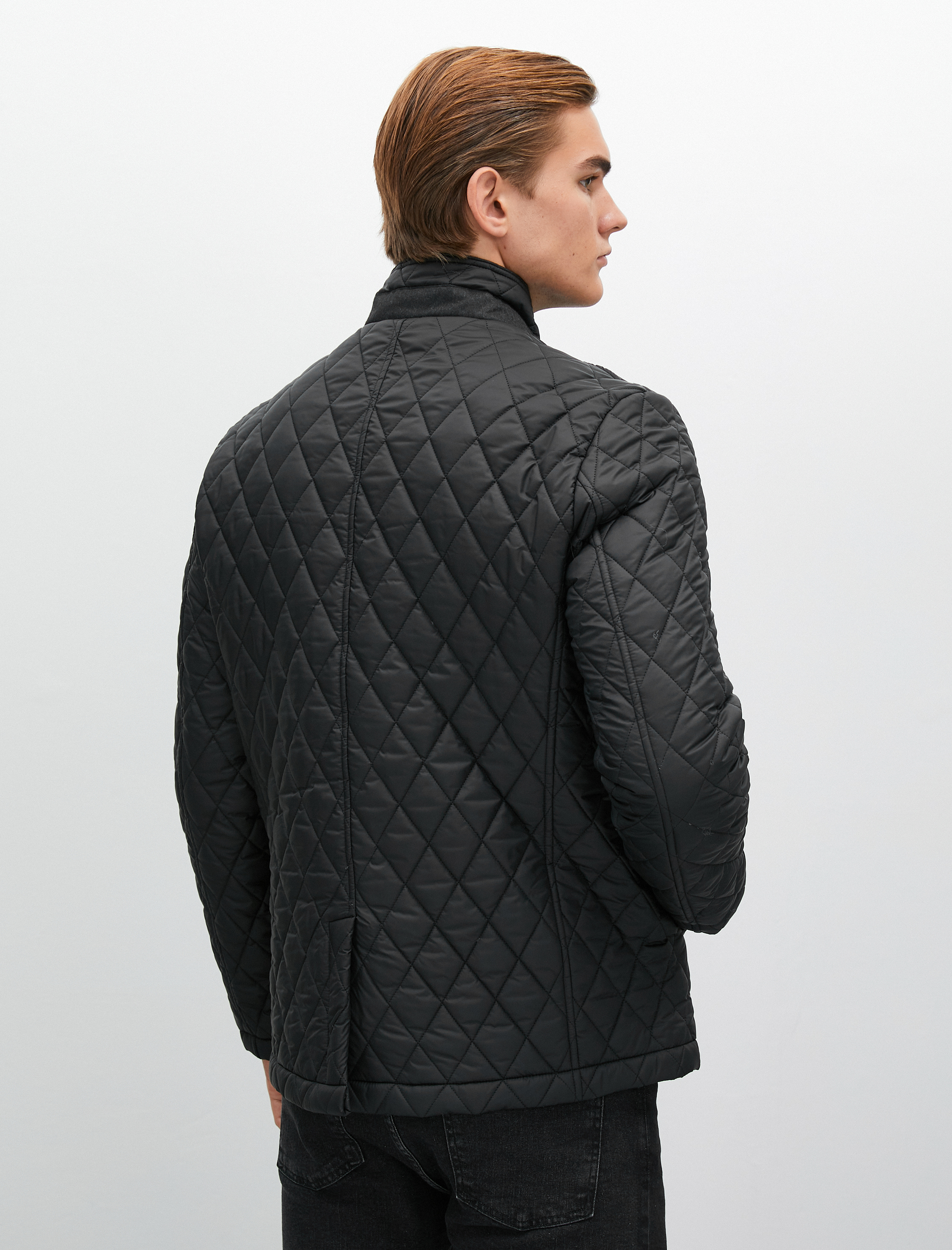   Kapitone Ceket Dik Yaka Çıtçıt Düğmeli Cep Detaylı