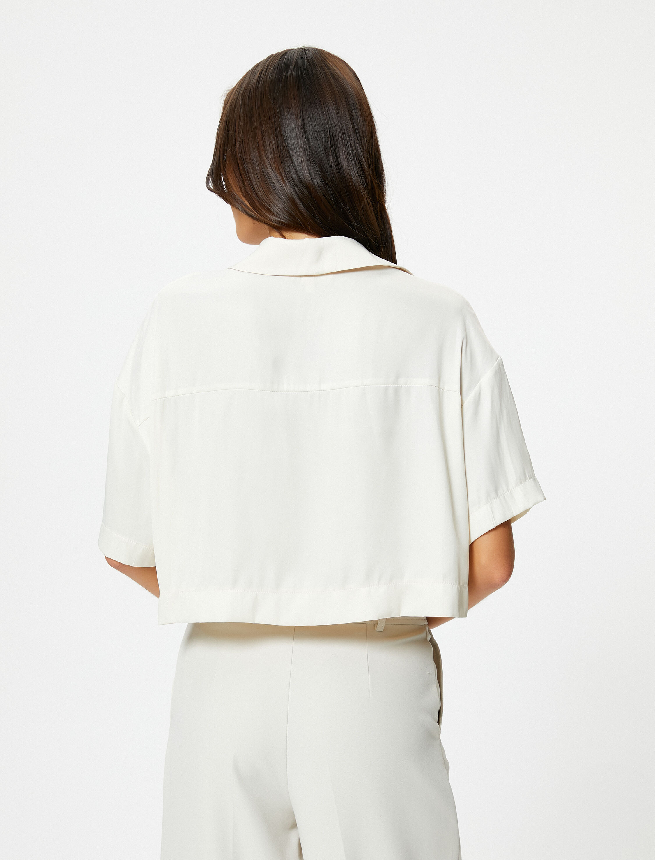   Kısa Kollu Crop Gömlek Düğmeli