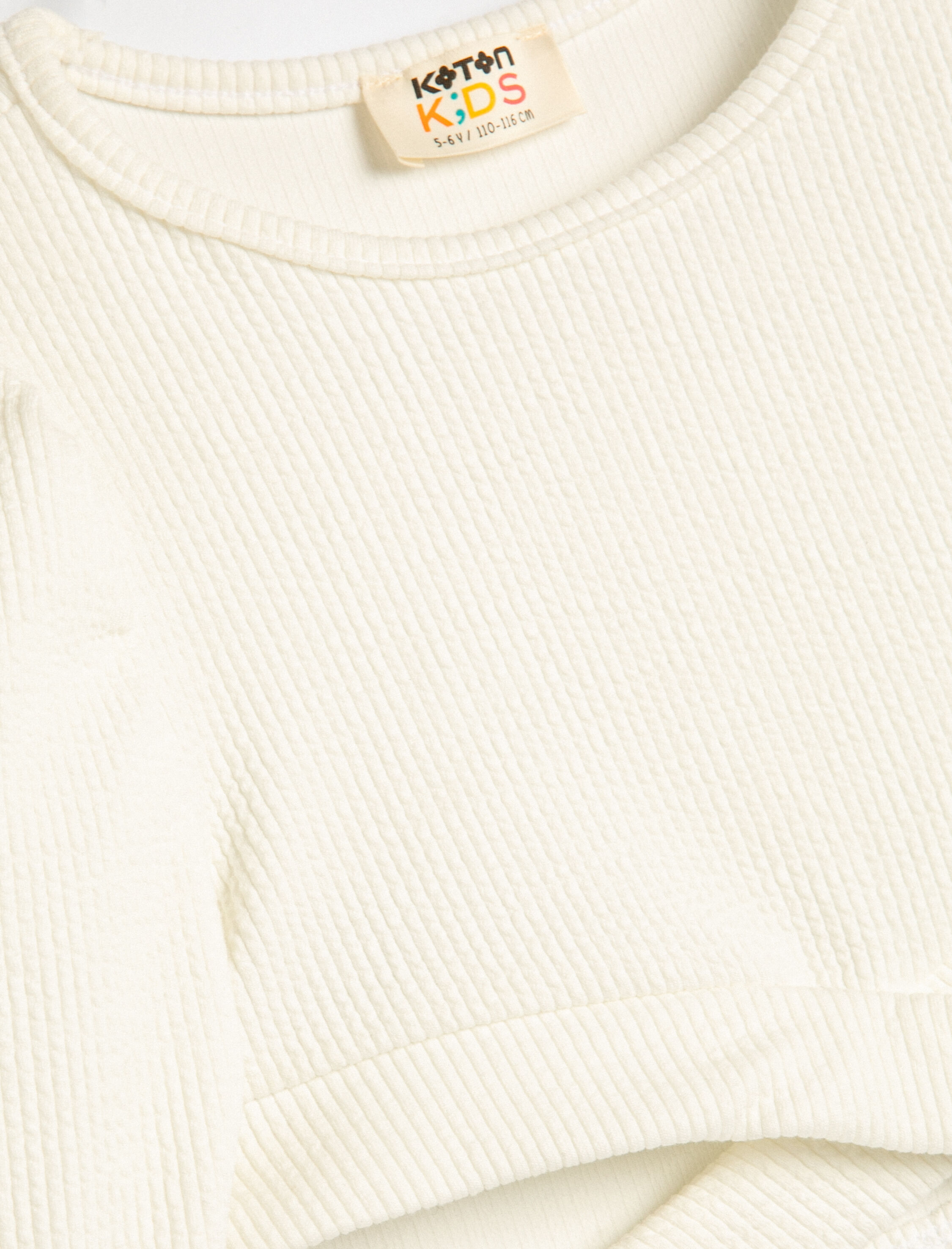  Kız Çocuk Crop Tişört Uzun Kollu Bisiklet Yaka Pencere Detaylı Ribanalı