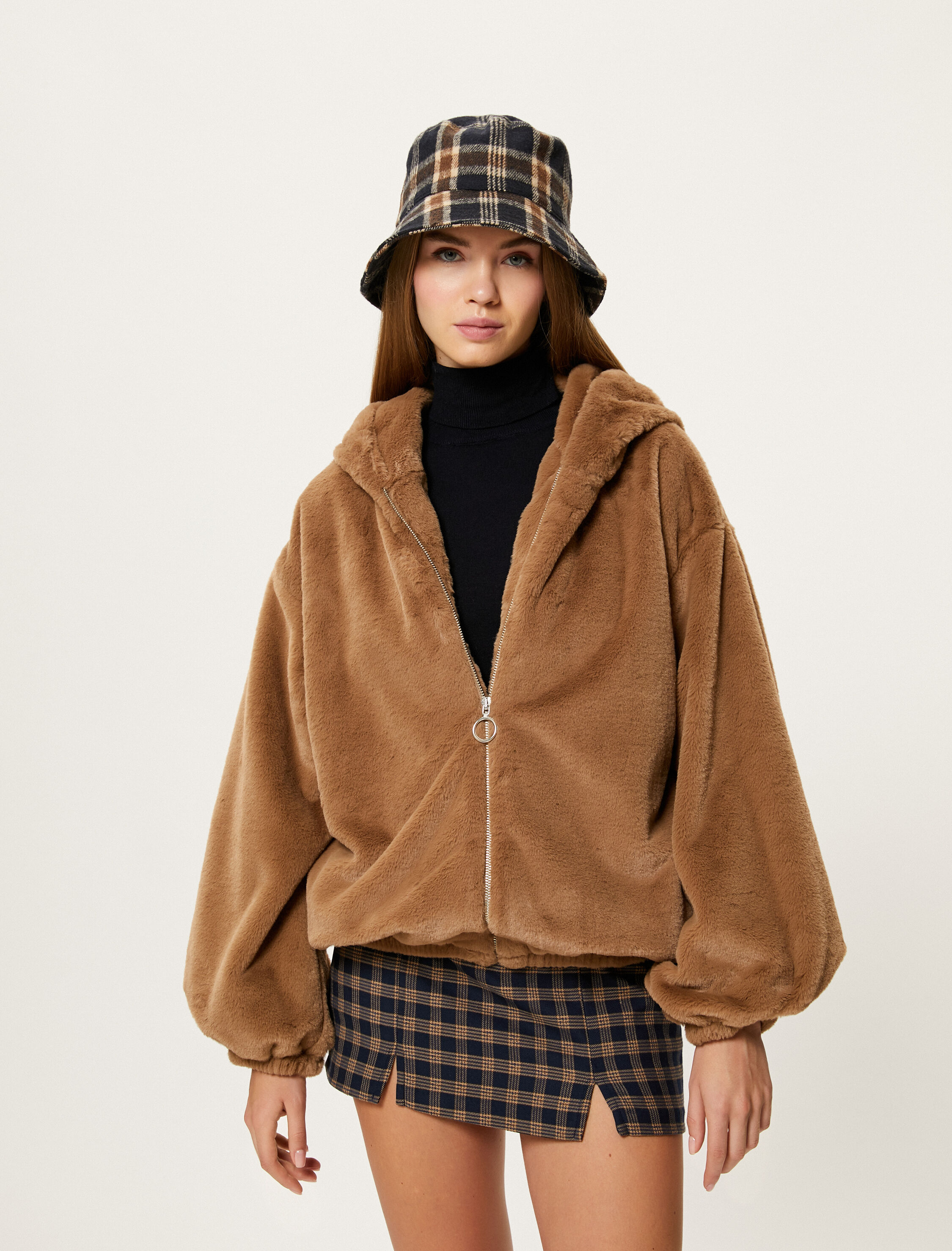   Kapşonlu Peluş Ceket Fermuarlı Uzun Kollu Manşetleri Lastikli