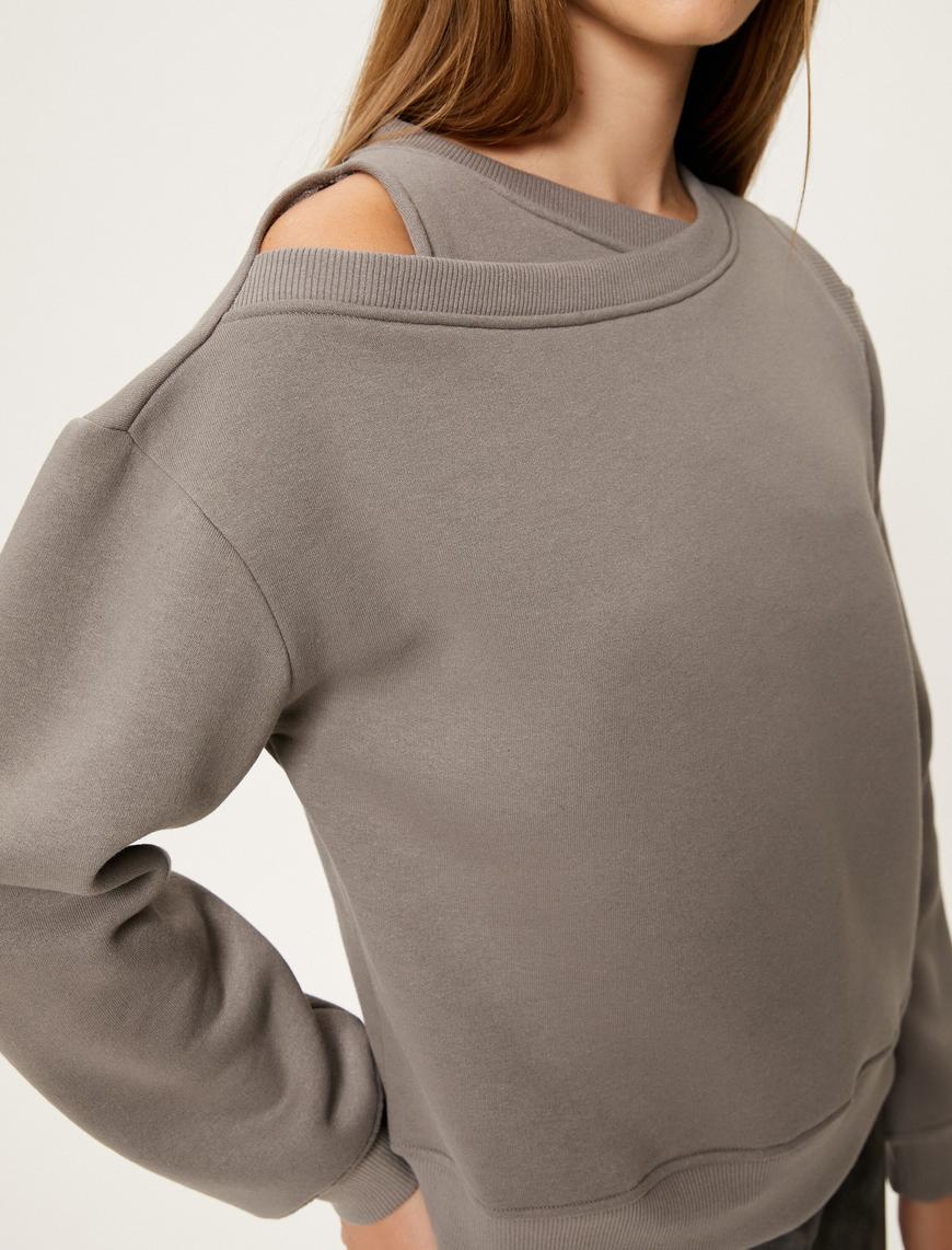   Pencere Detaylı Sweatshirt Uzun Kollu Bisiklet Yaka Pamuk Karışımlı Şardonlu
