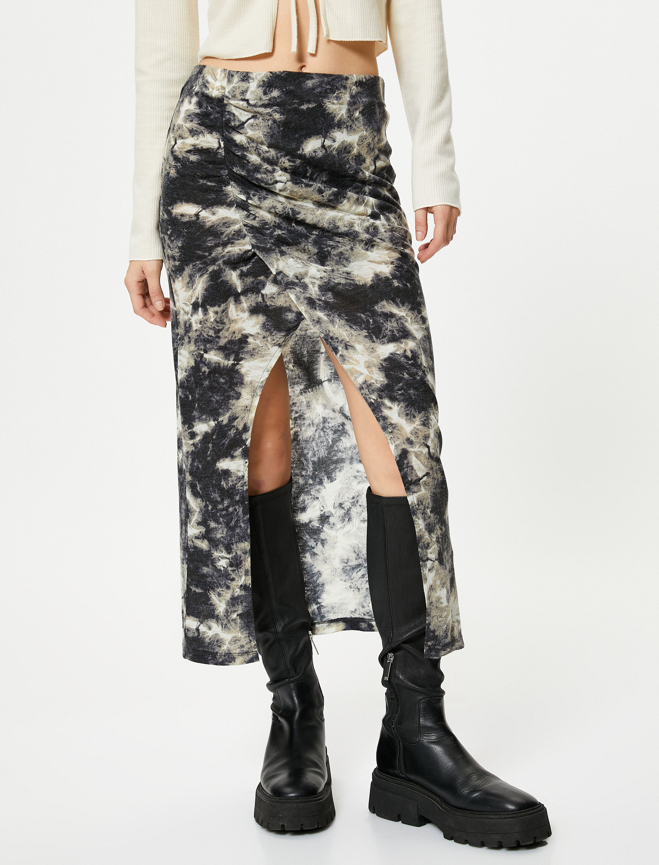   Yırtmaçlı Midi Etek Batik Desenli Drapeli