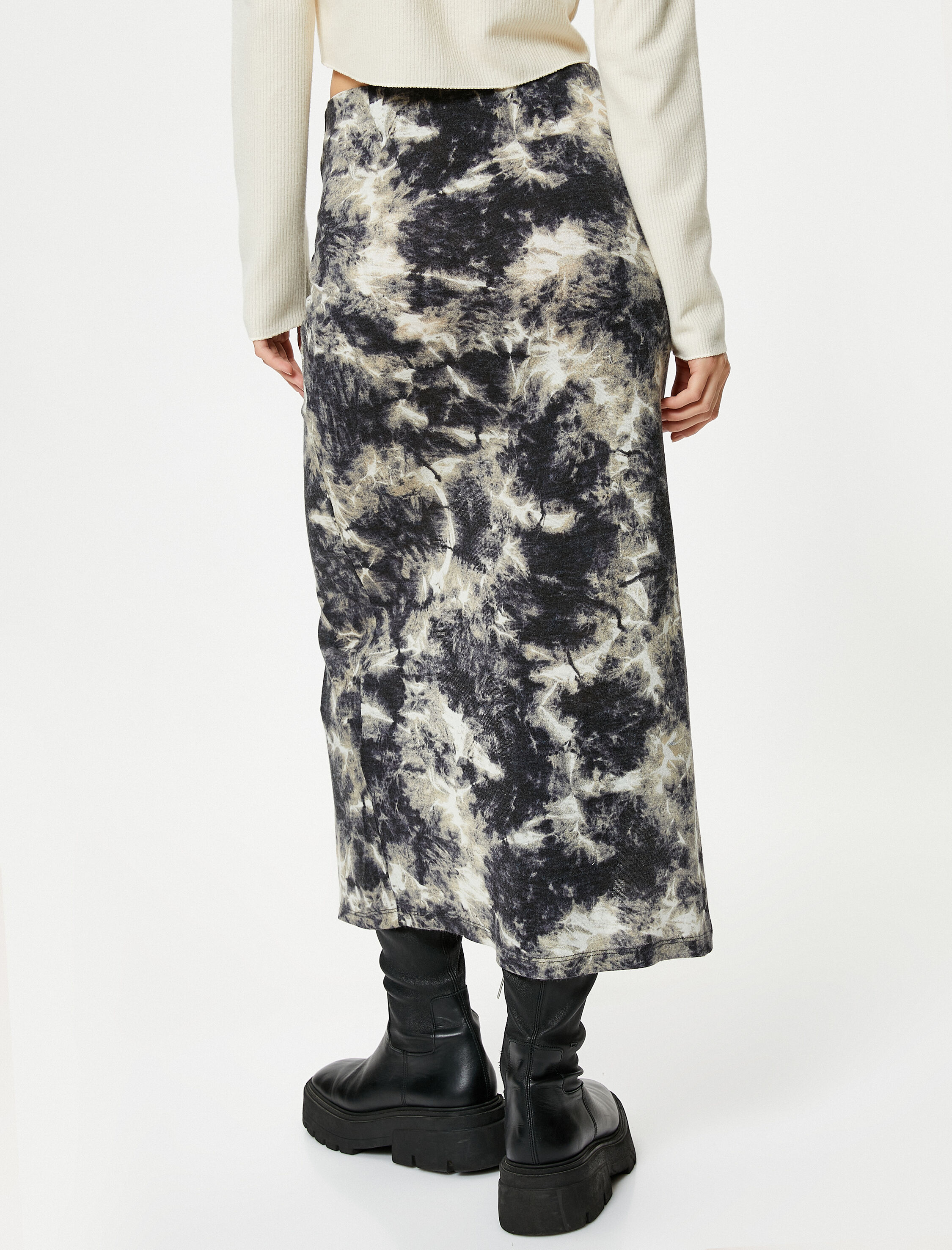   Yırtmaçlı Midi Etek Batik Desenli Drapeli