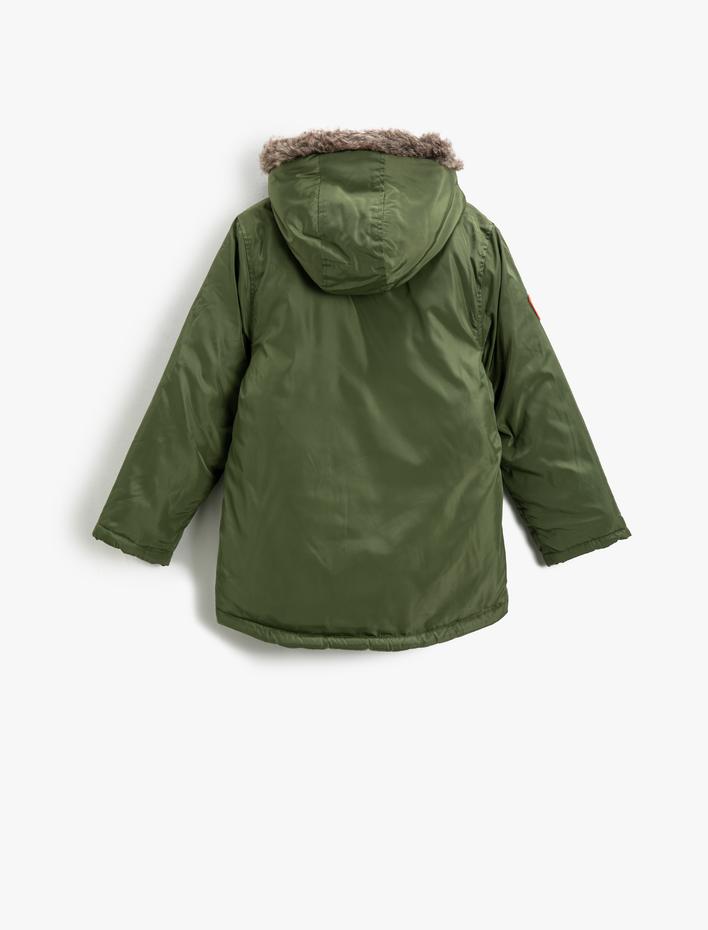 Erkek Çocuk Uzun Parka Kapüşonlu İçi Polar Astarlı