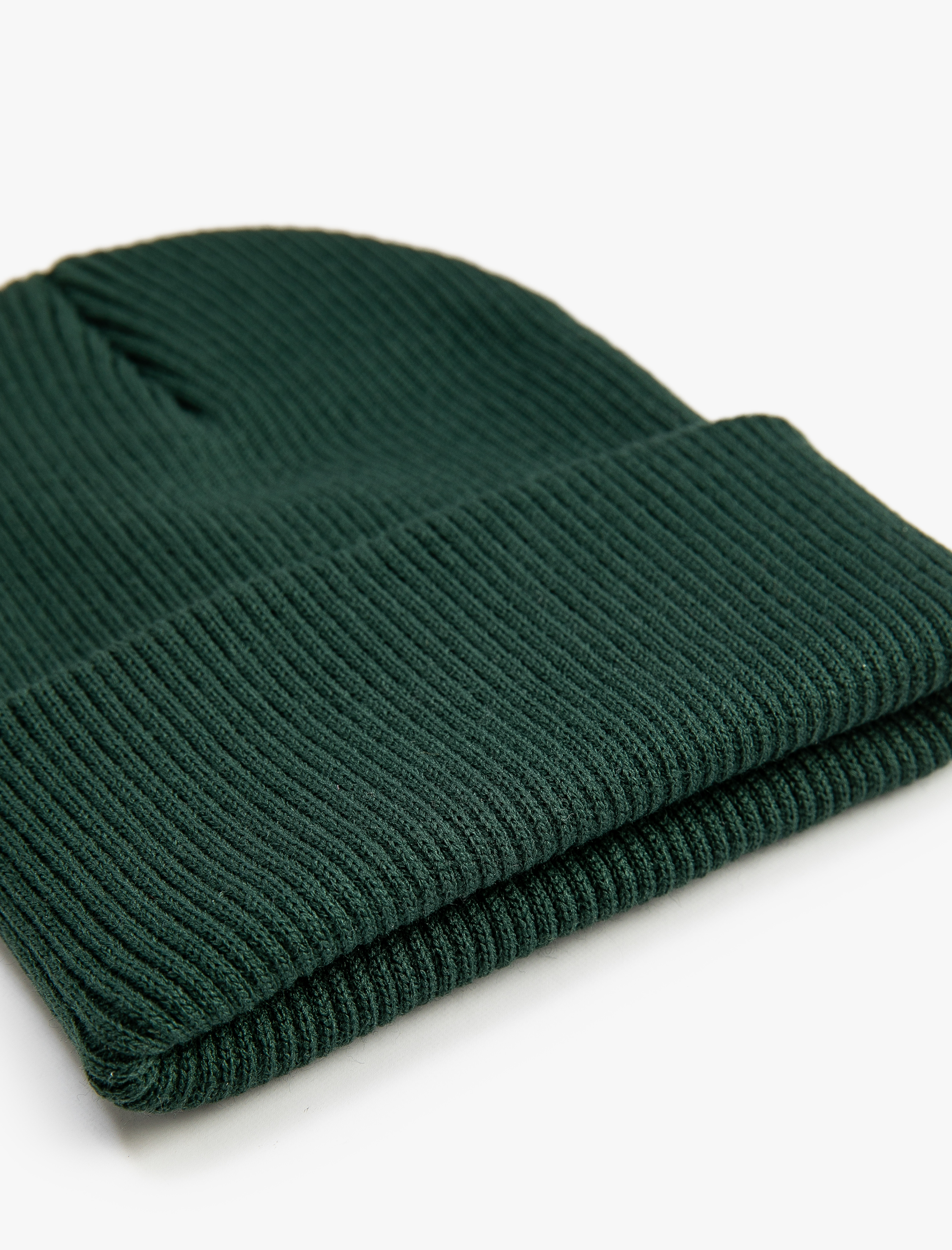  Erkek Çocuk Lastikli Örgü Bere