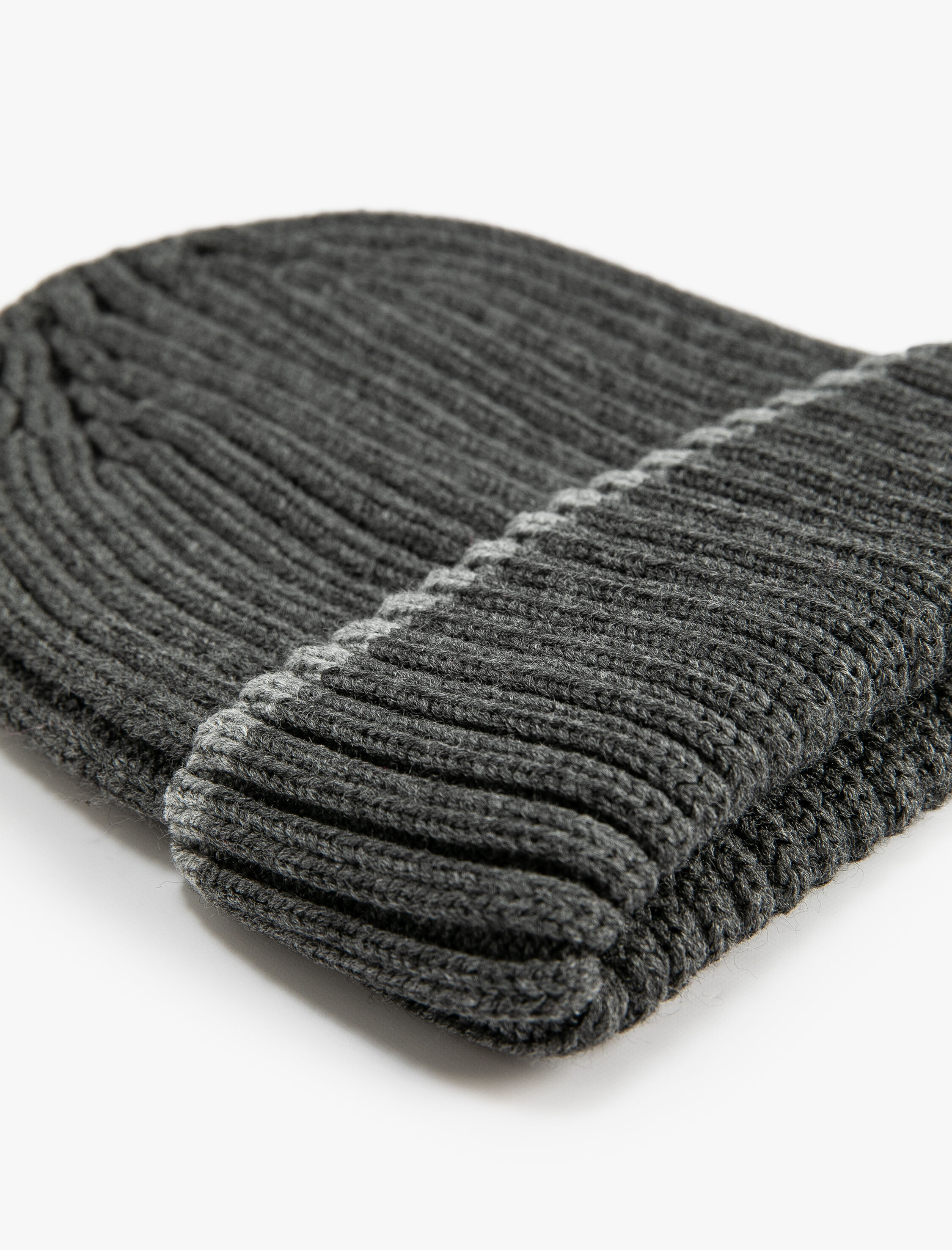  Erkek Akrilik Örgü Bere Katlamalı Şerit Detaylı