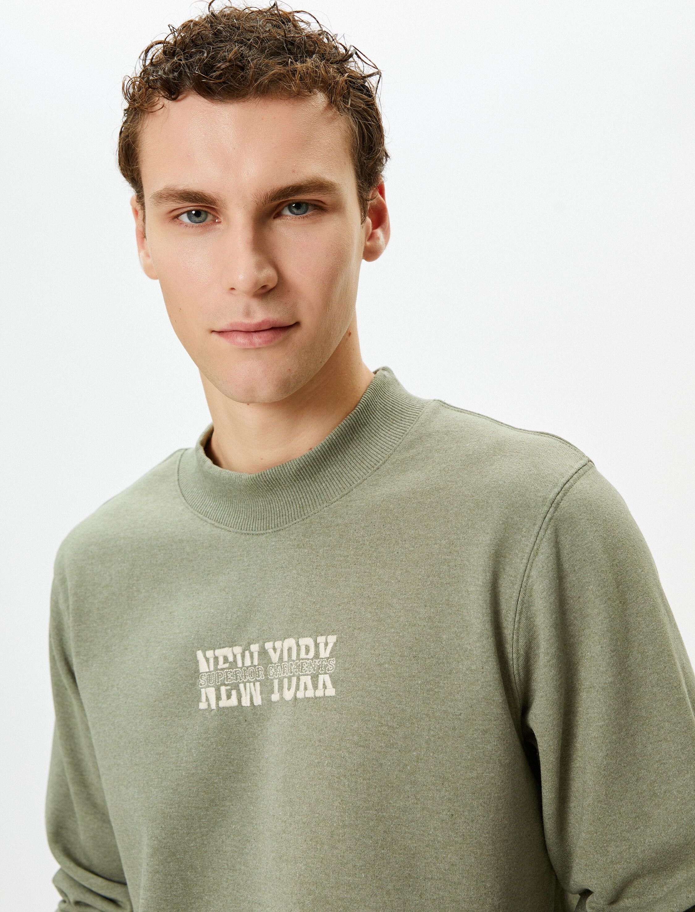   Kolej Sweat Bisiklet Yaka İşleme Detaylı Uzun Kollu Şardonlu