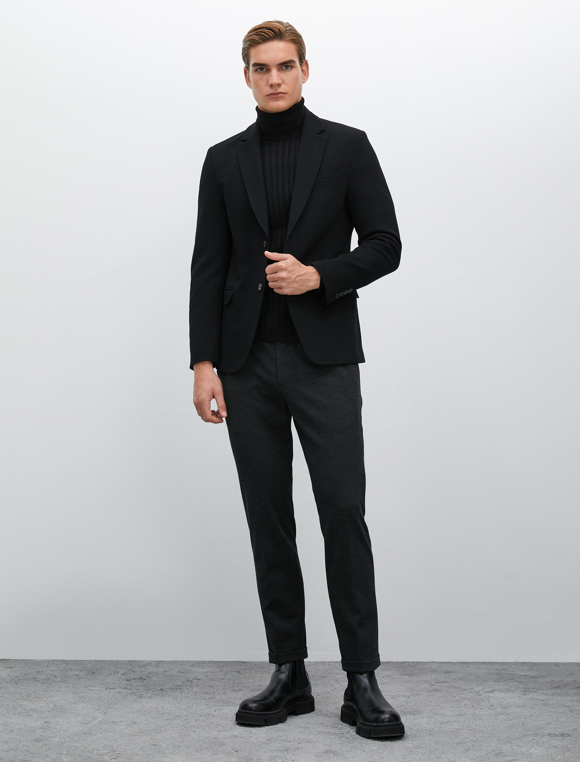   Beli Bağcıklı Pantolon Cep Detaylı