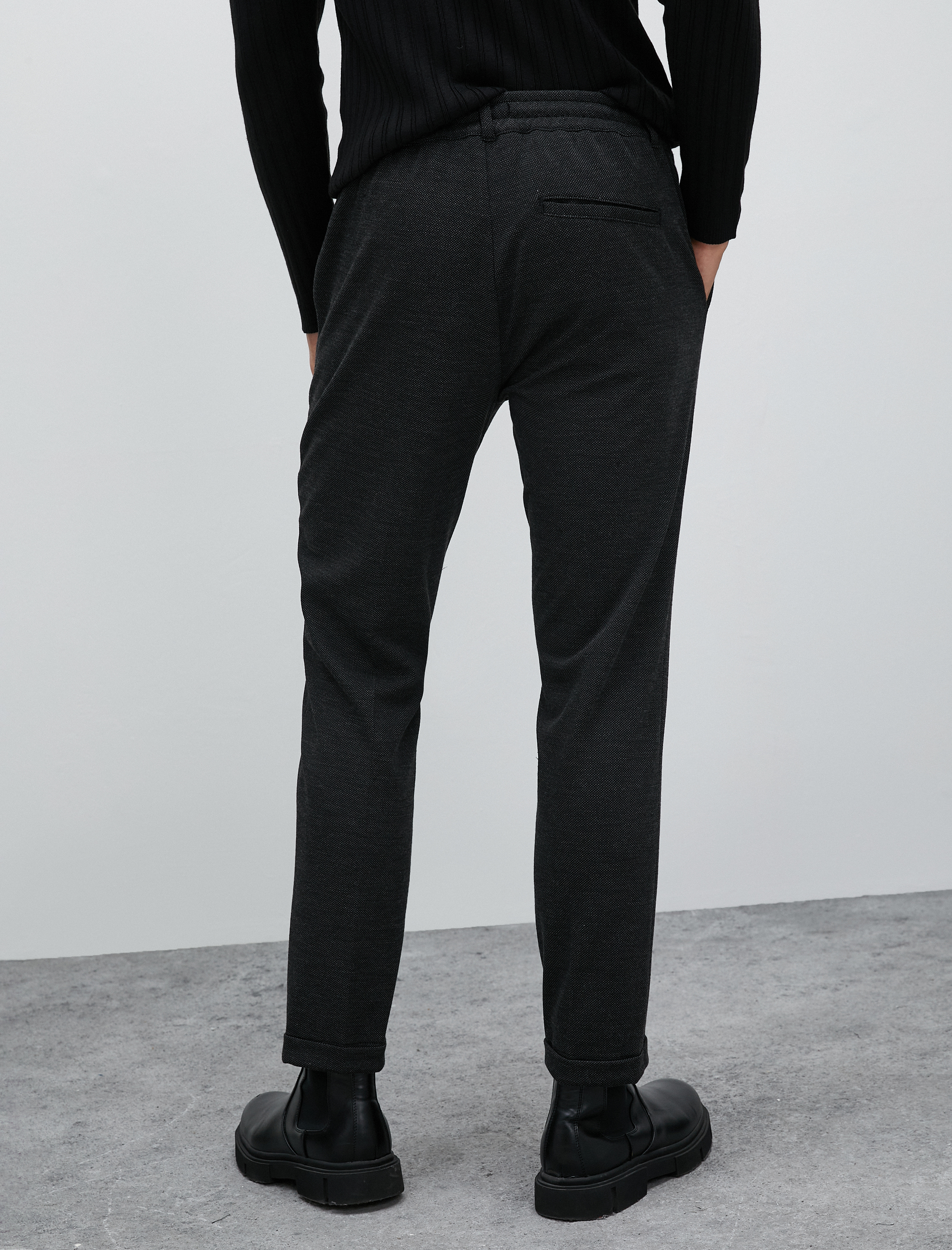   Beli Bağcıklı Pantolon Cep Detaylı