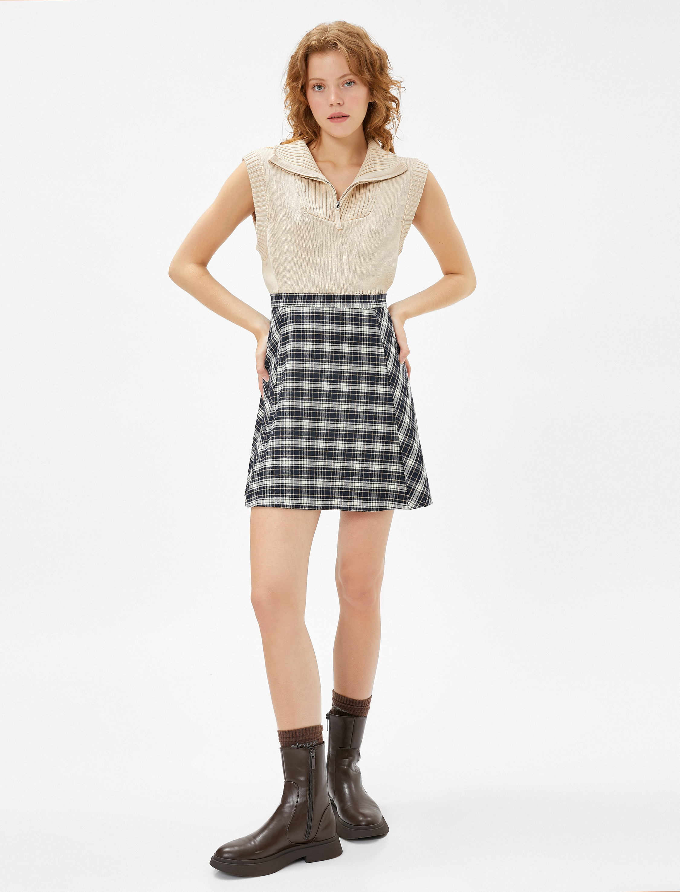   Mini Kloş Etek Yüksek Bel Volanlı