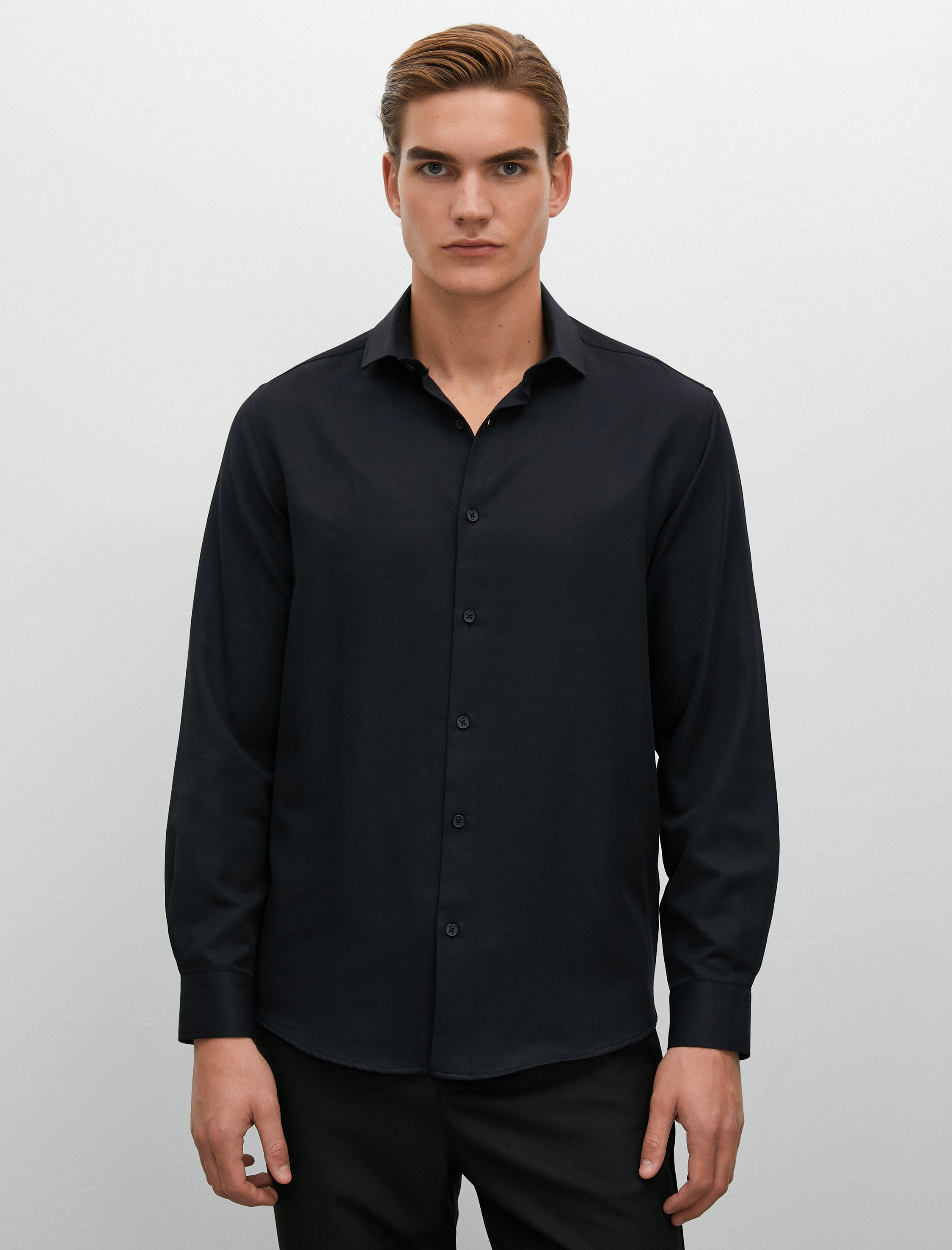 Basic Gömlek Uzun Kollu Klasik Yaka Düğmeli Non Iron