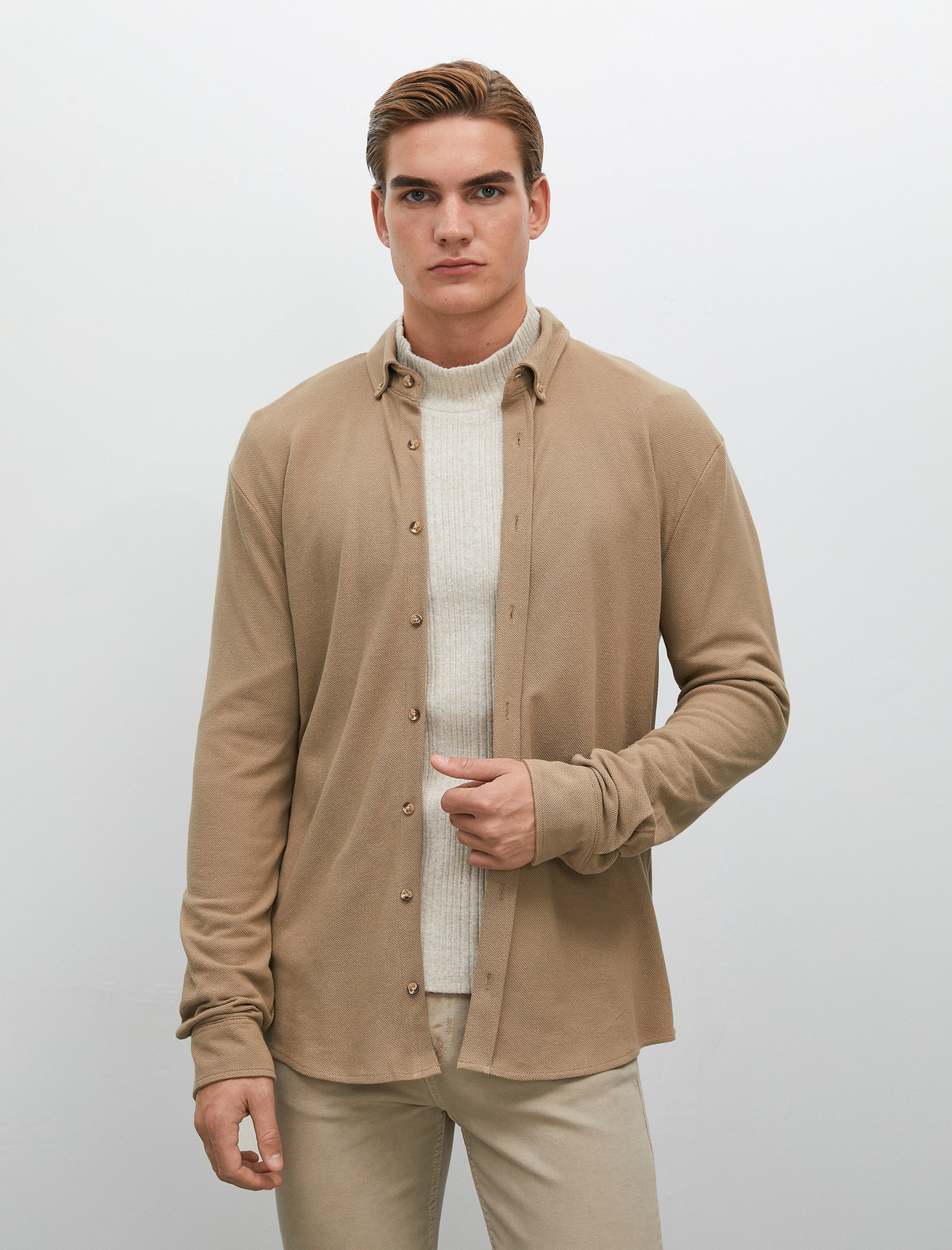   Uzun Kollu Gömlek Klasik Yaka Düğmeli Dokulu