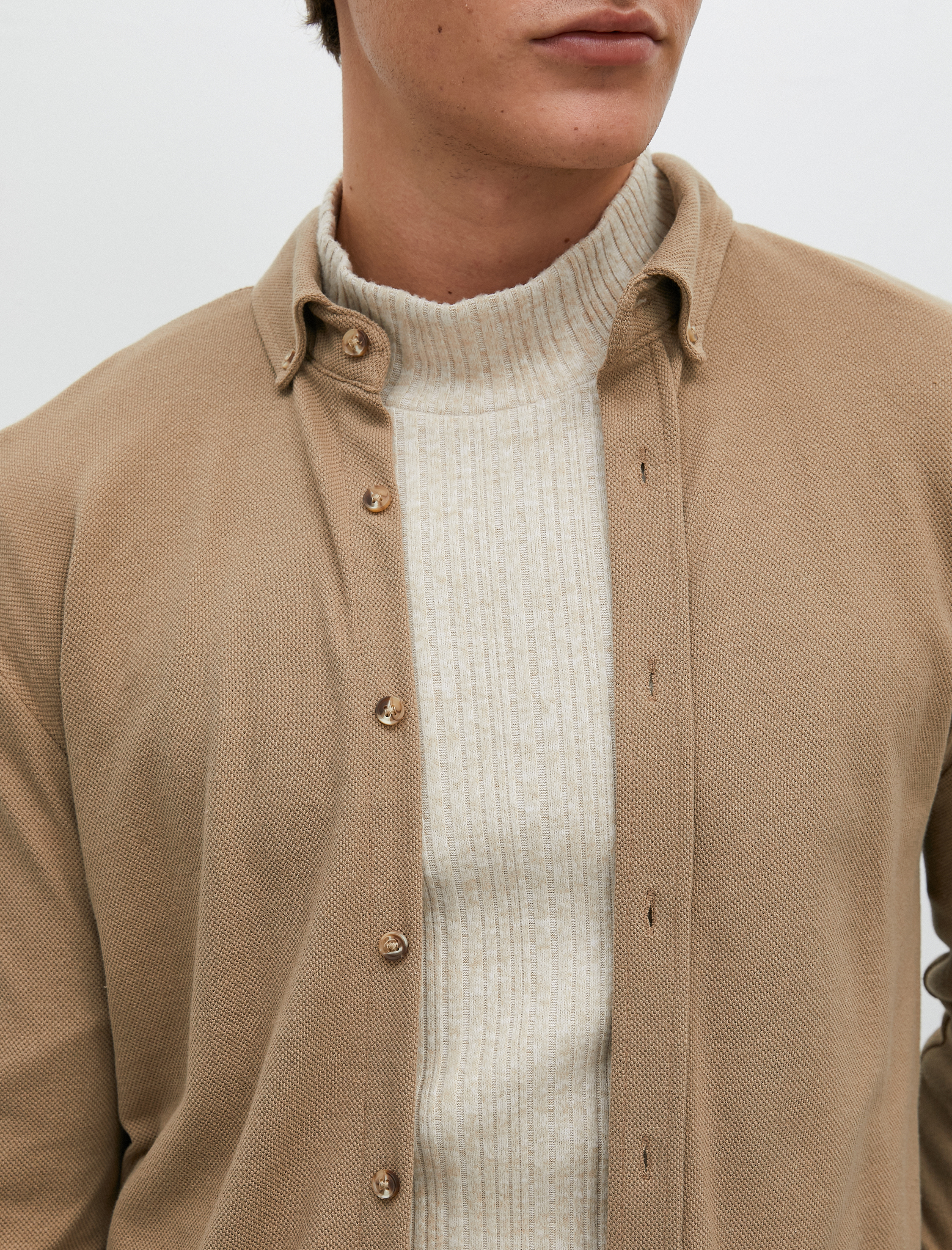   Uzun Kollu Gömlek Klasik Yaka Düğmeli Dokulu