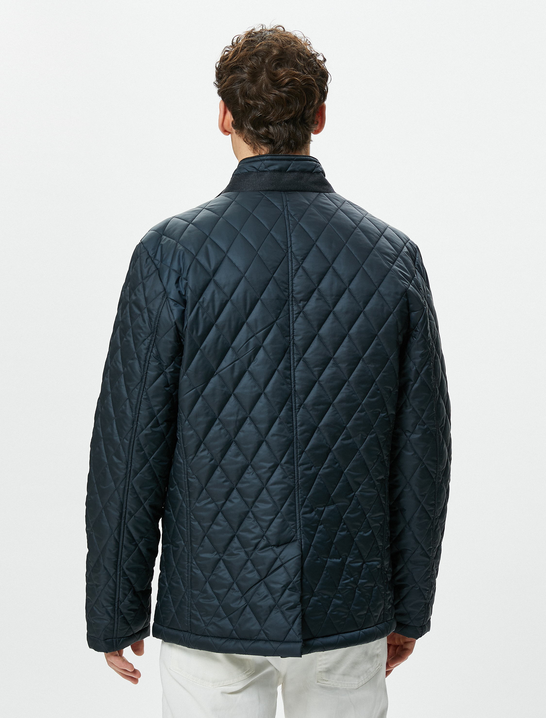   Kapitone Ceket Dik Yaka Çıtçıt Düğmeli Cep Detaylı