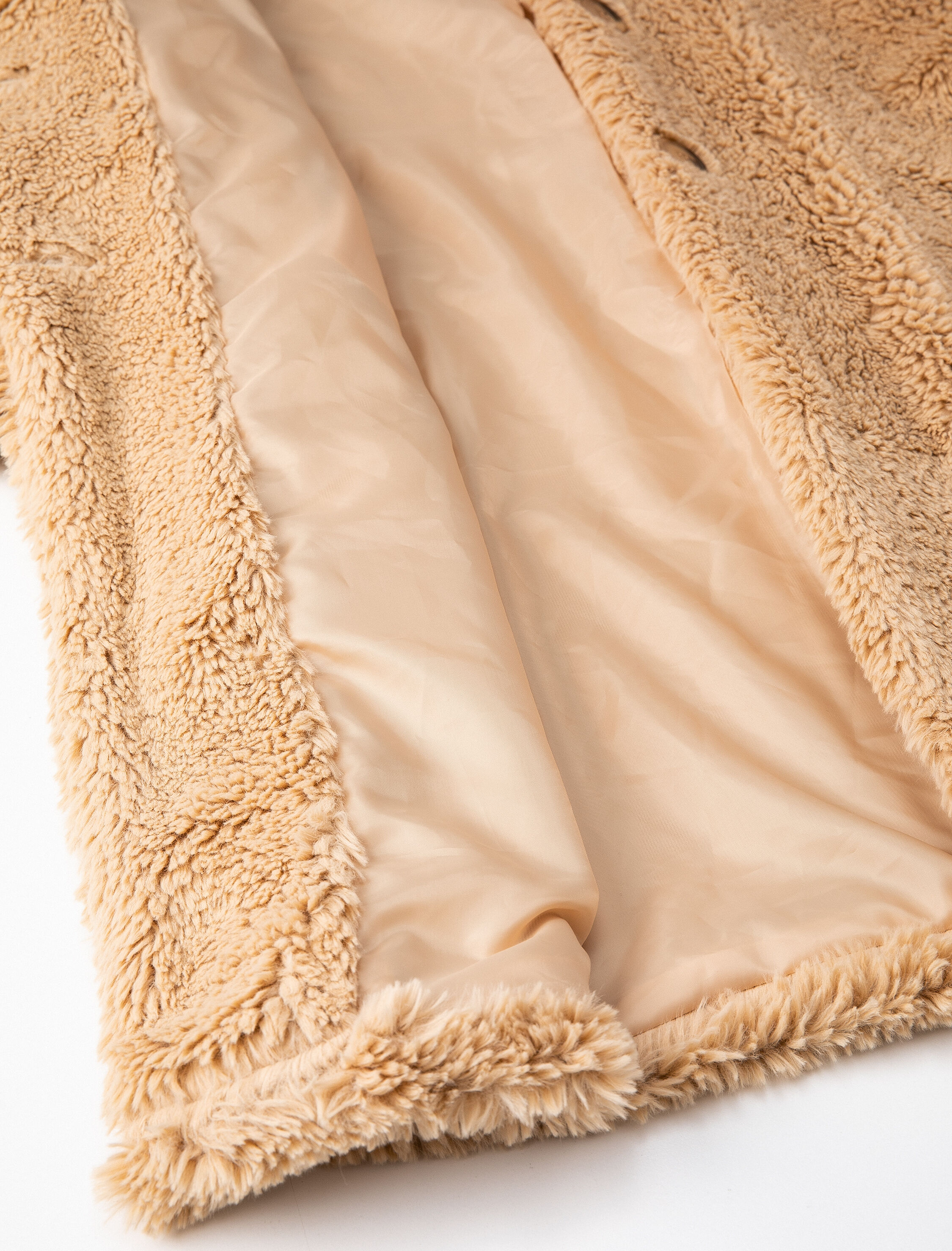   Oversize Peluş Kaban Uzun Cep Detaylı Düğmeli