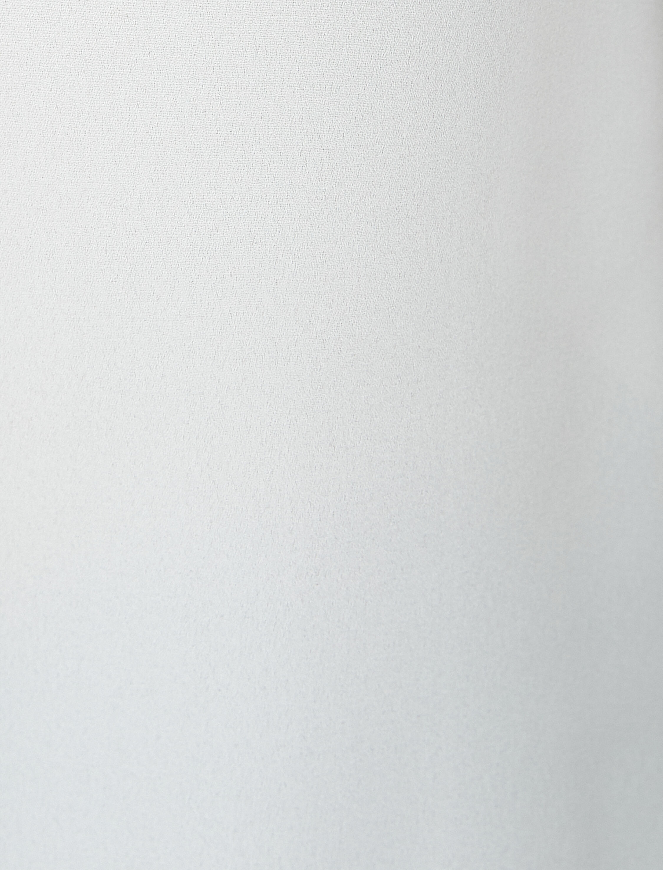   Kolsuz Bluz V Yaka Fırfırlı Regular Fit