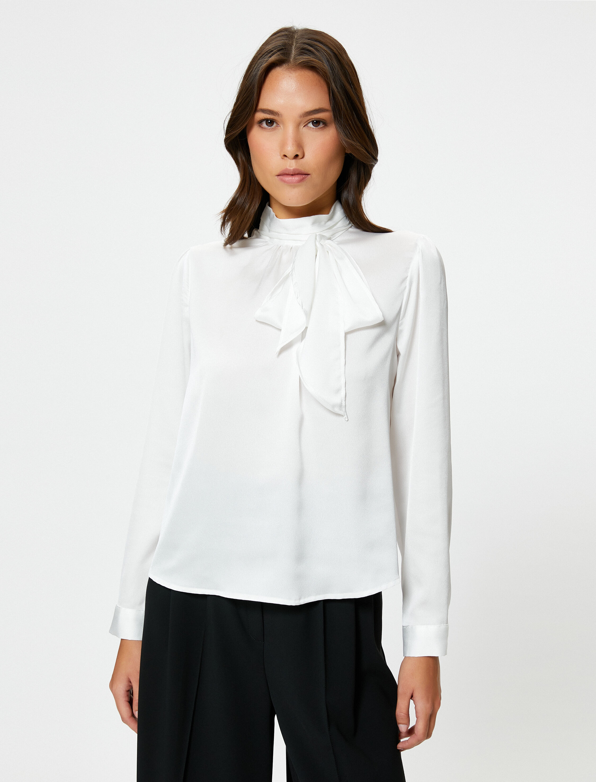   Fular Yaka Bluz Uzun Kollu Regular Fit