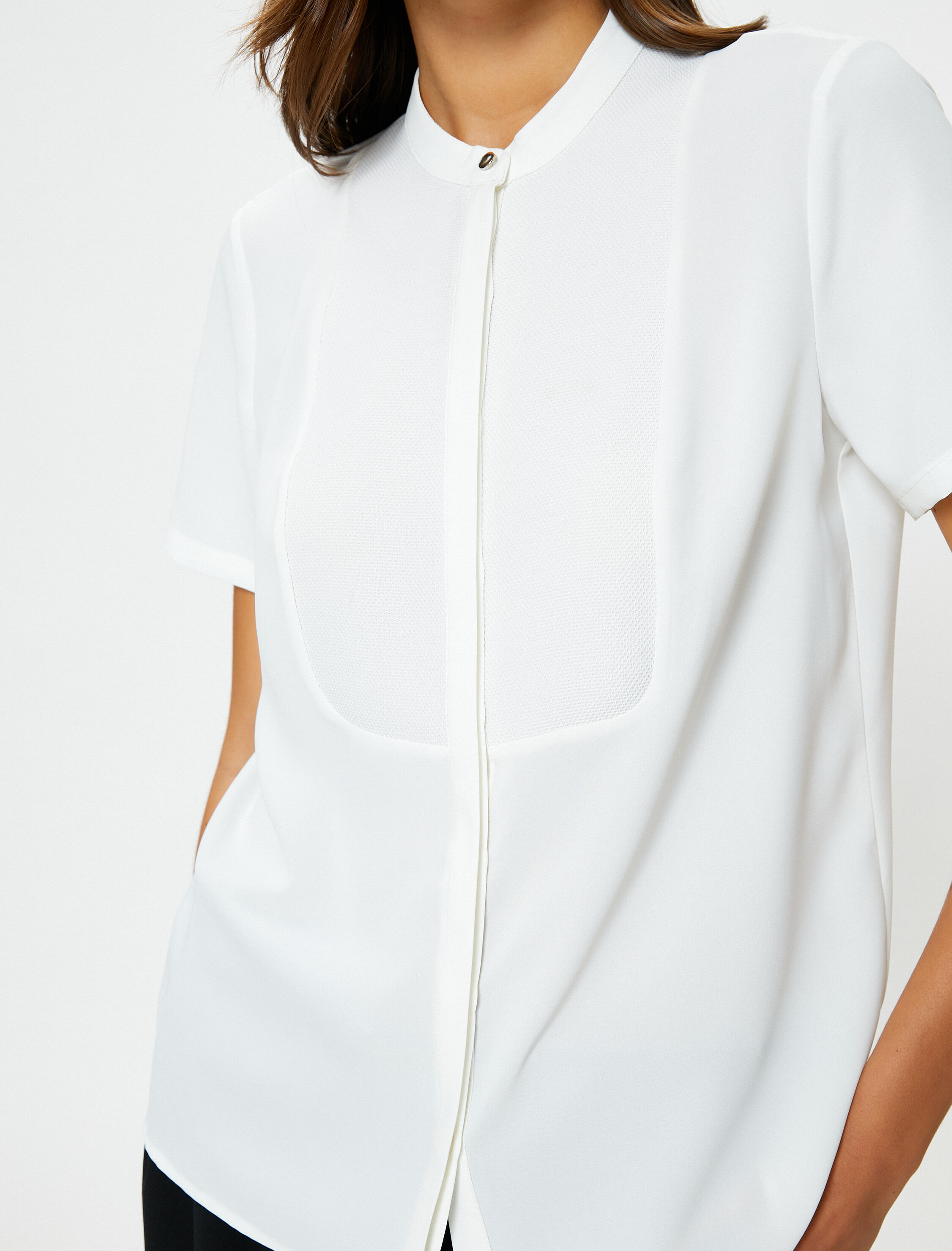   Kısa Kollu Gömlek Hakim Yaka Roba Detaylı Regular Fit