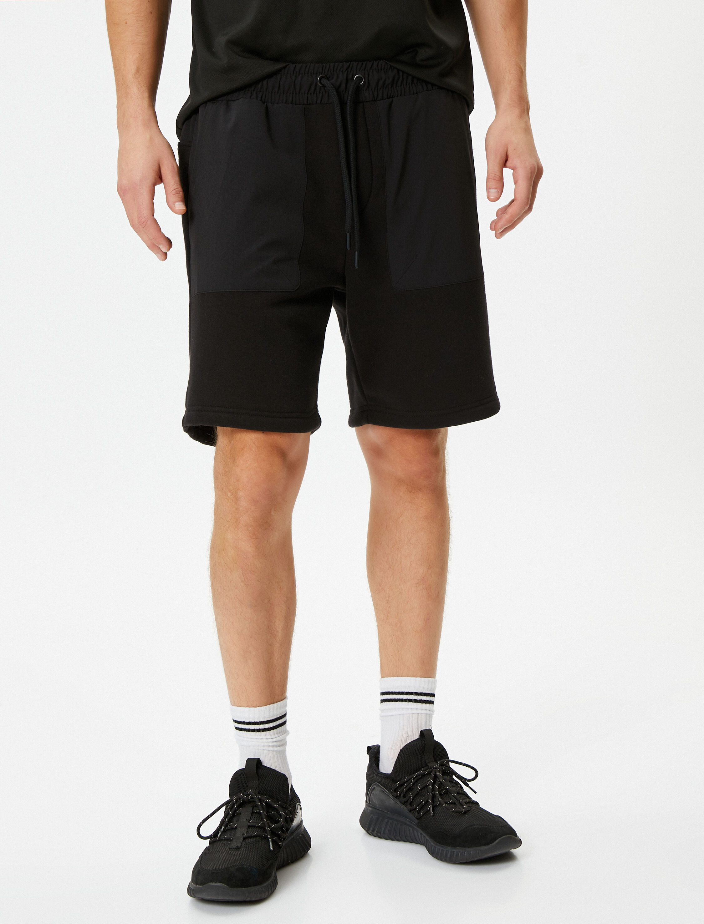   Spor Şort Cepli Beli Bağcıklı Kumaş Detaylı Şardonlu