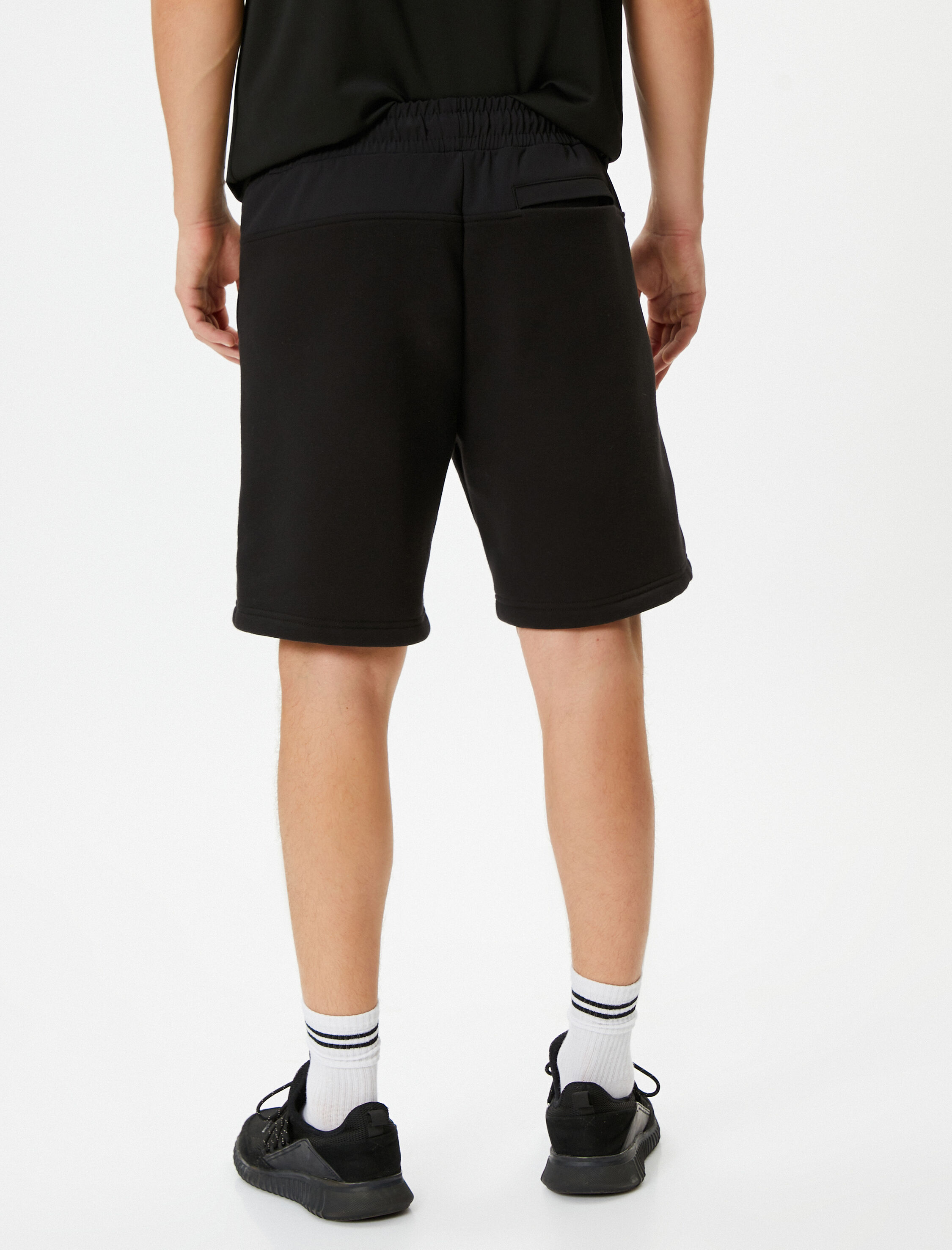   Spor Şort Cepli Beli Bağcıklı Kumaş Detaylı Şardonlu