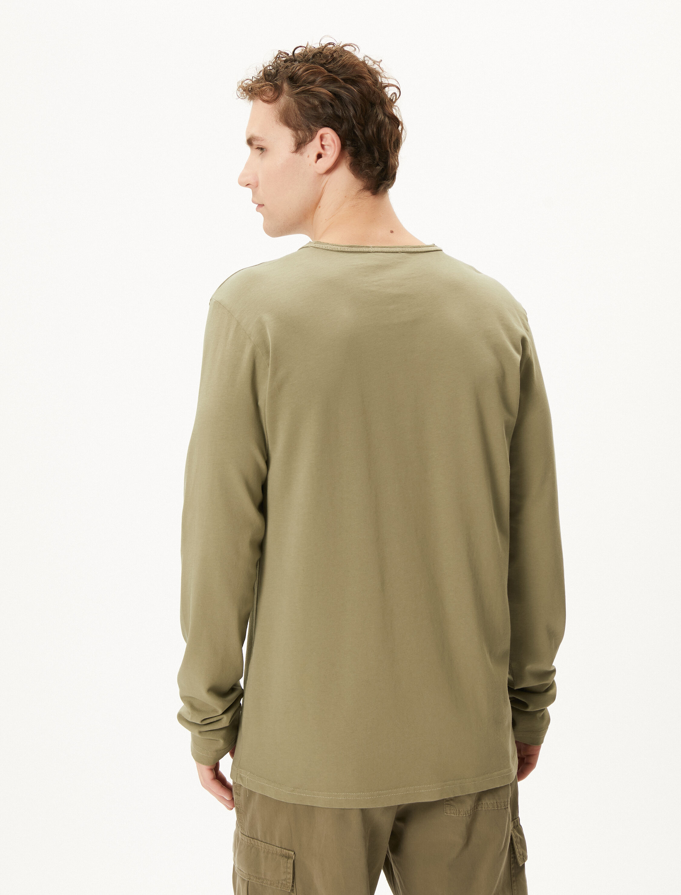   Uzun Kollu Tişört Yuvarlak Yaka Düğme Detaylı Pamuklu