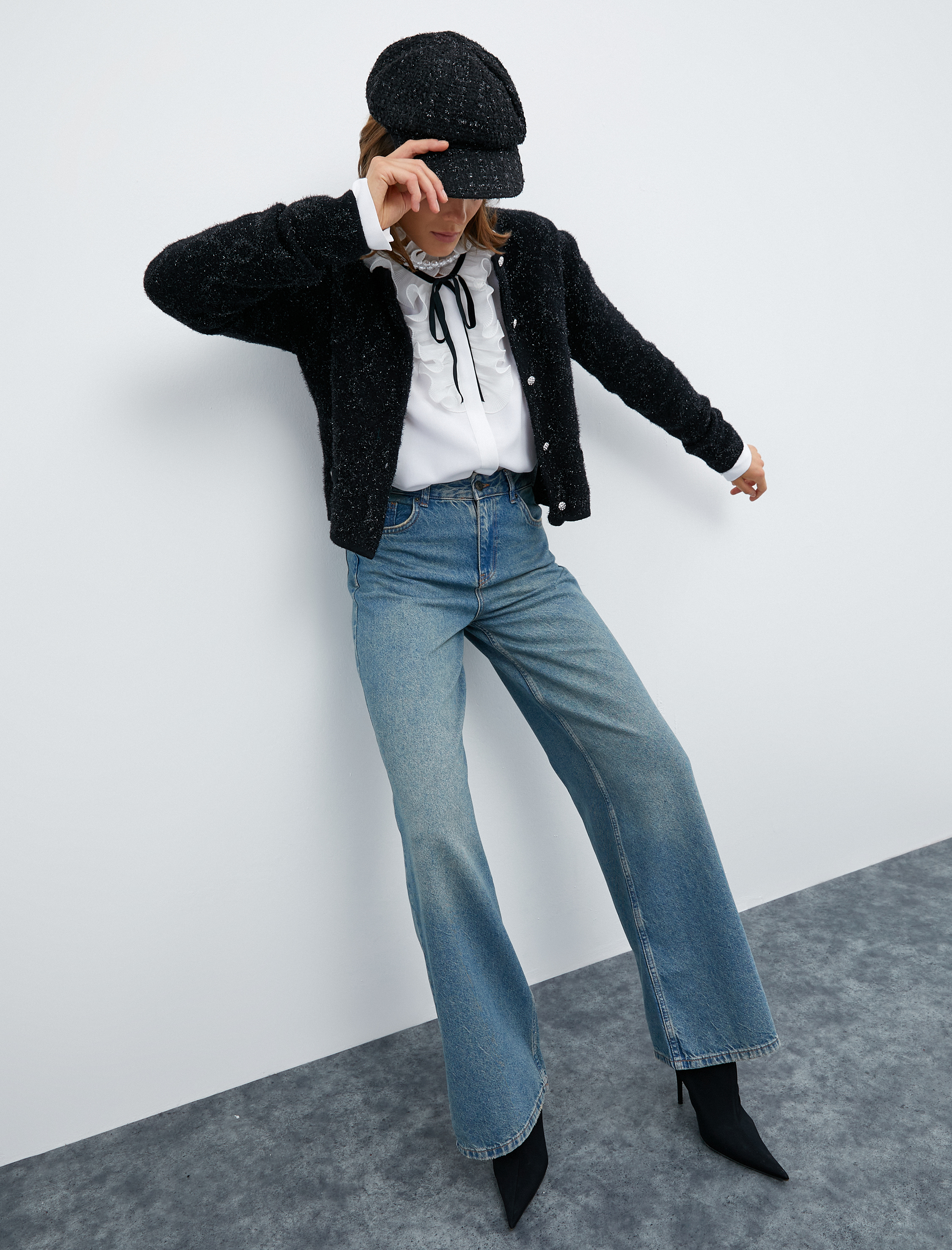   Melis Ağazat X Koton - Taş Düğmeli Simli Dokulu Hırka