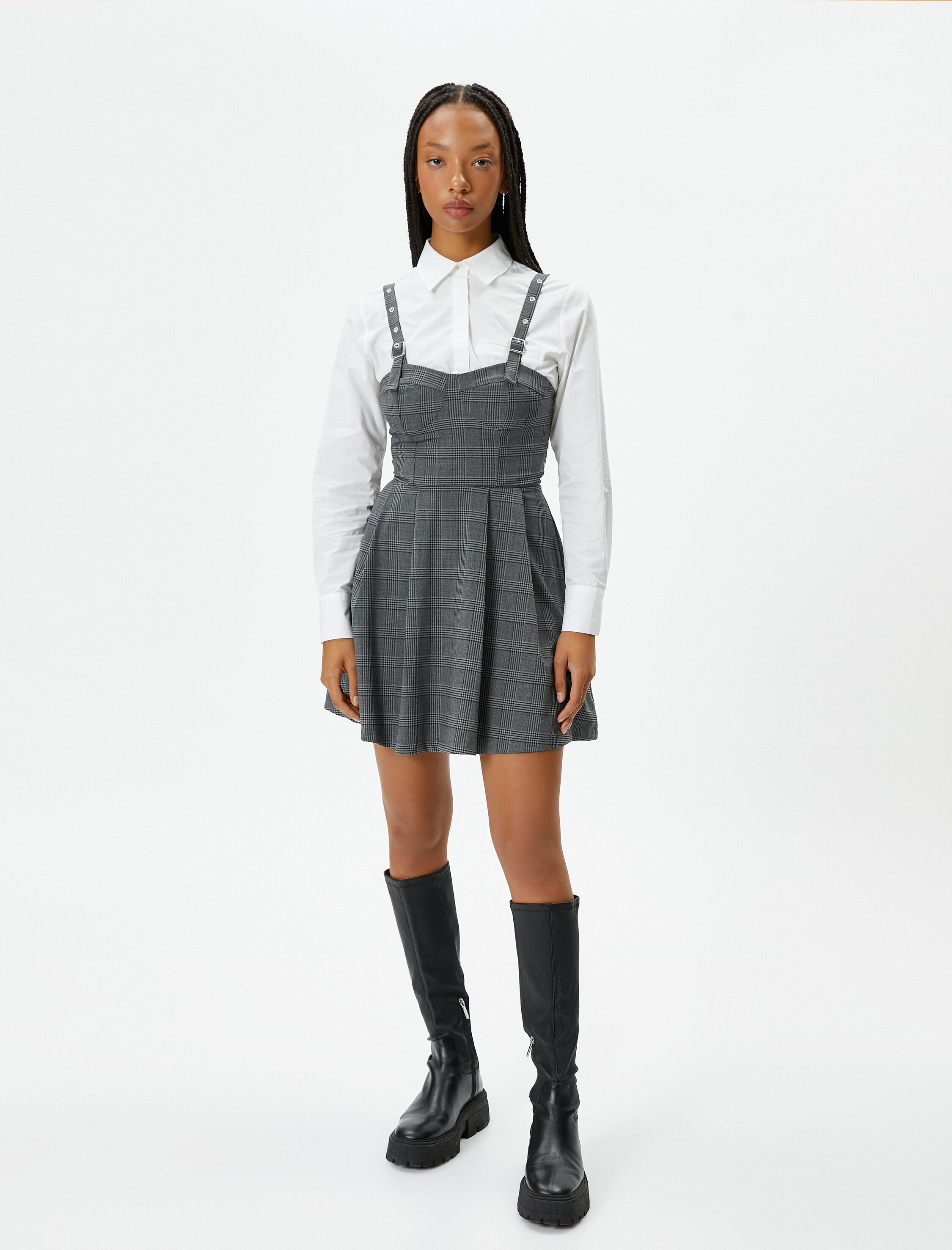   Mini Salopet Pileli Elbise Ayarlanabilir Askılı Kalp Yaka Slim Fit