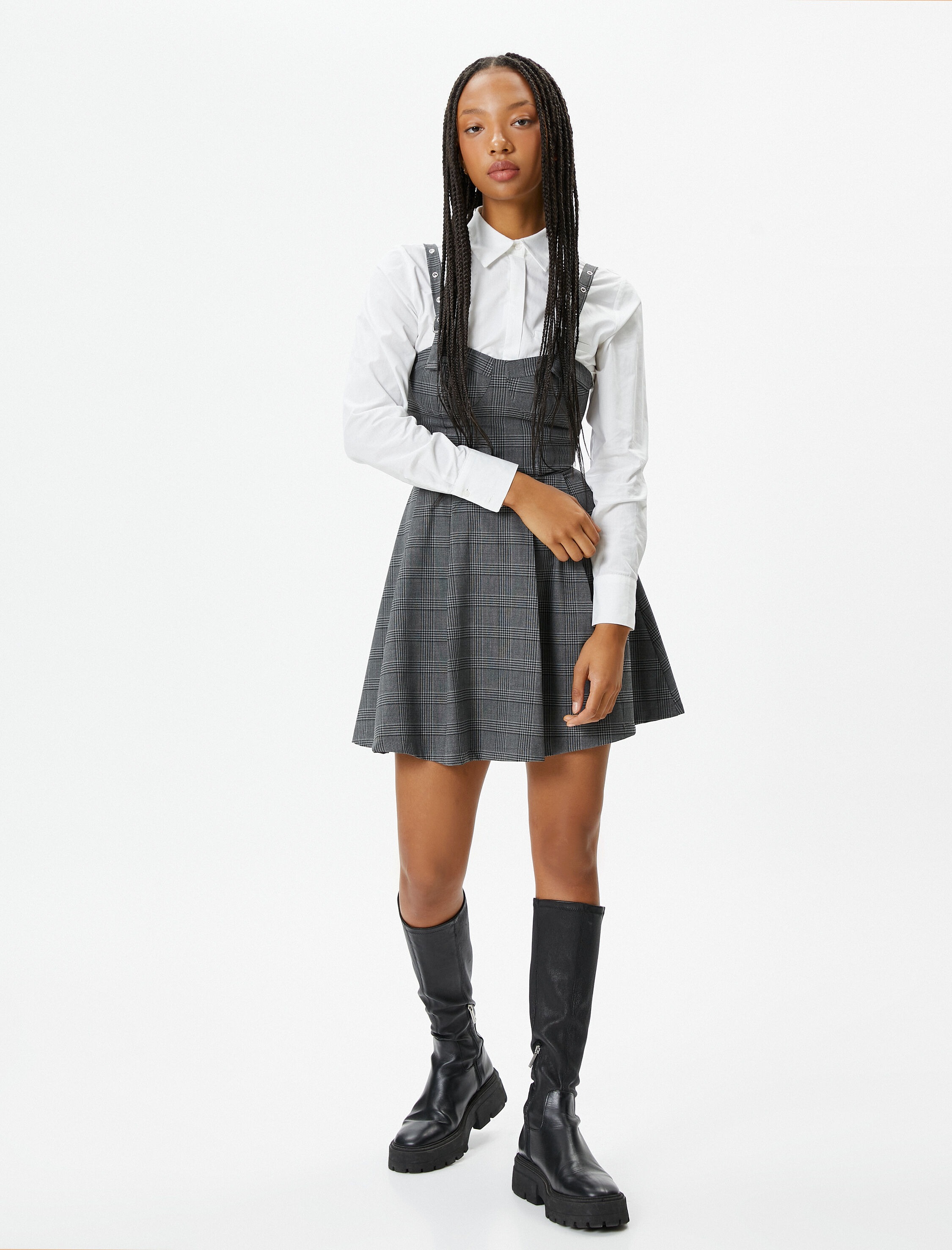   Mini Salopet Pileli Elbise Ayarlanabilir Askılı Kalp Yaka Slim Fit