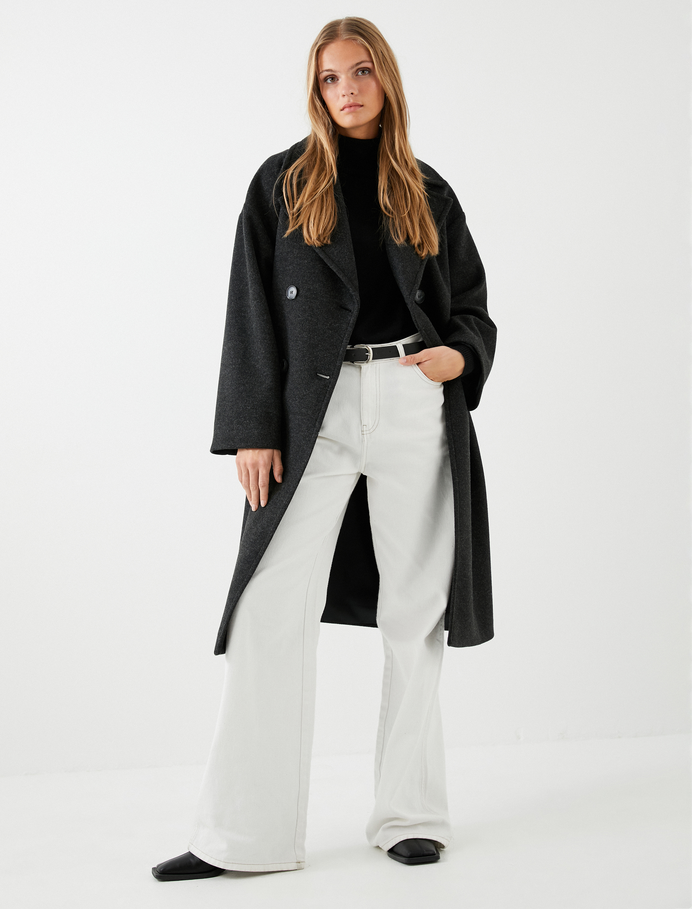   Oversize Kaşe Kaban Düğmeli Cep Detaylı