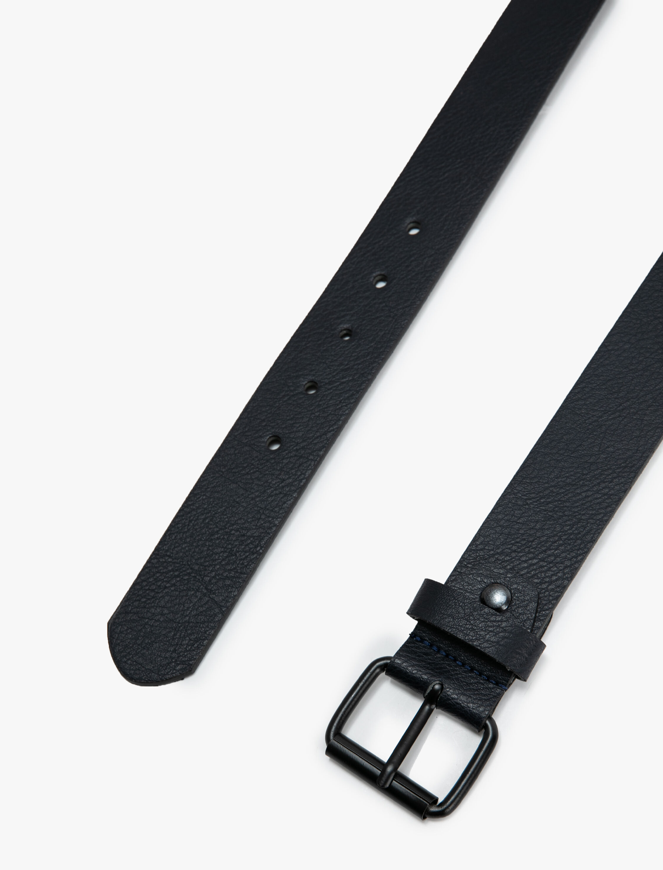  Erkek Kemer Deri Görünümlü Metal Toka Detaylı