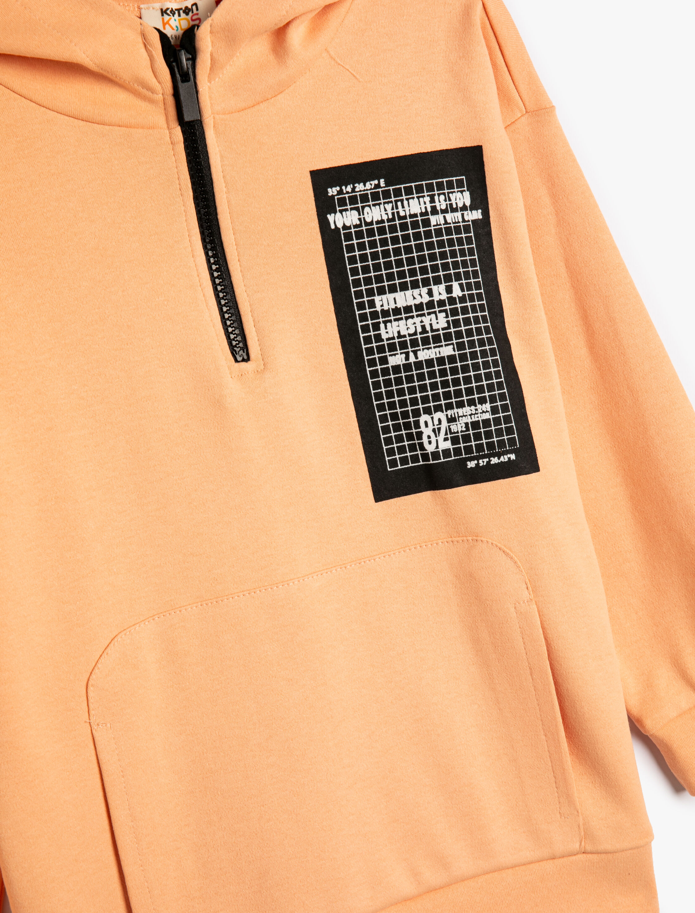 Erkek Çocuk Kapşonlu Sweatshirt Kanguru Cepli Yarım Fermuarlı Baskı Detaylı Pamuklu