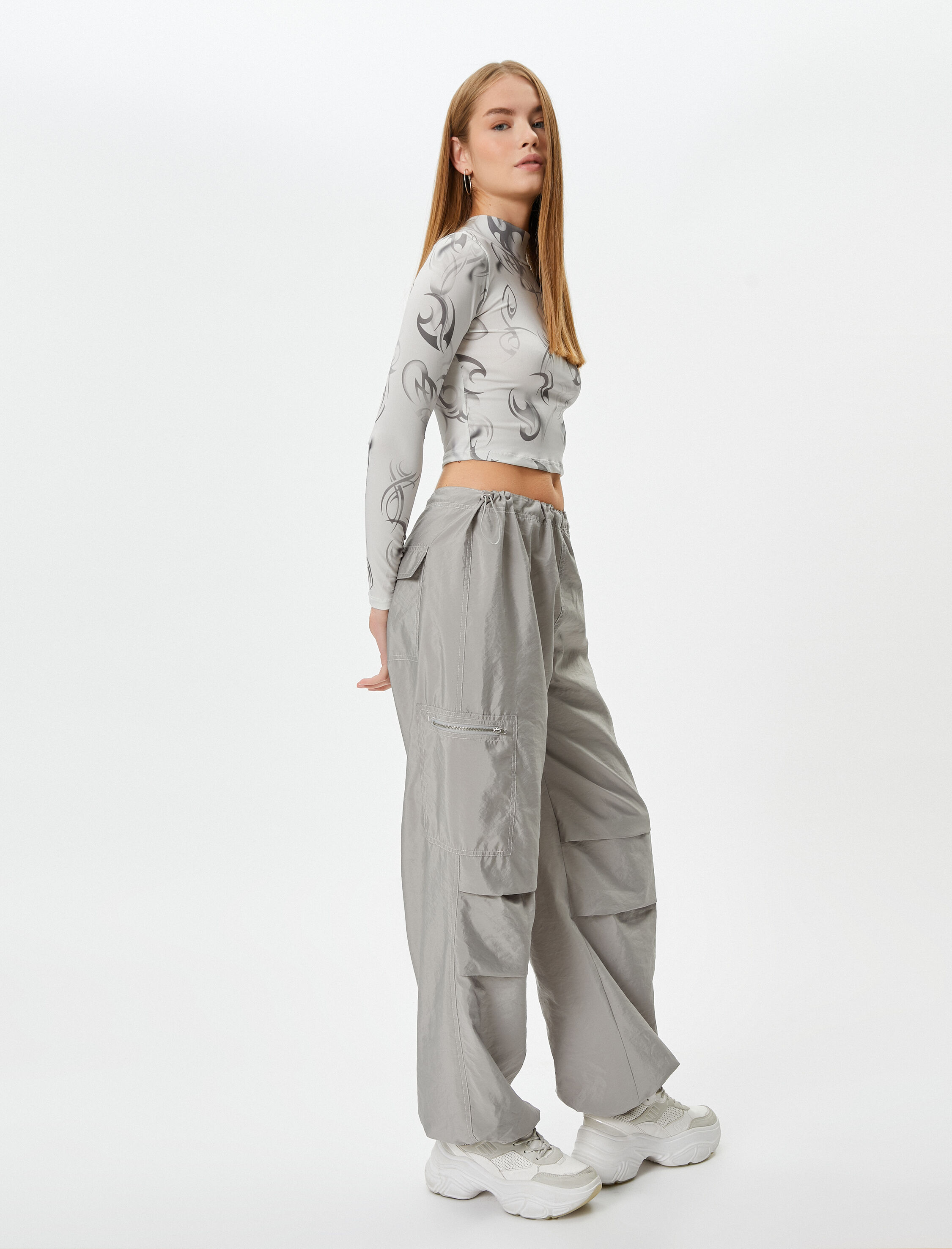   Paraşüt Pantolon Rahat Kesim Kat Detaylı Cepli