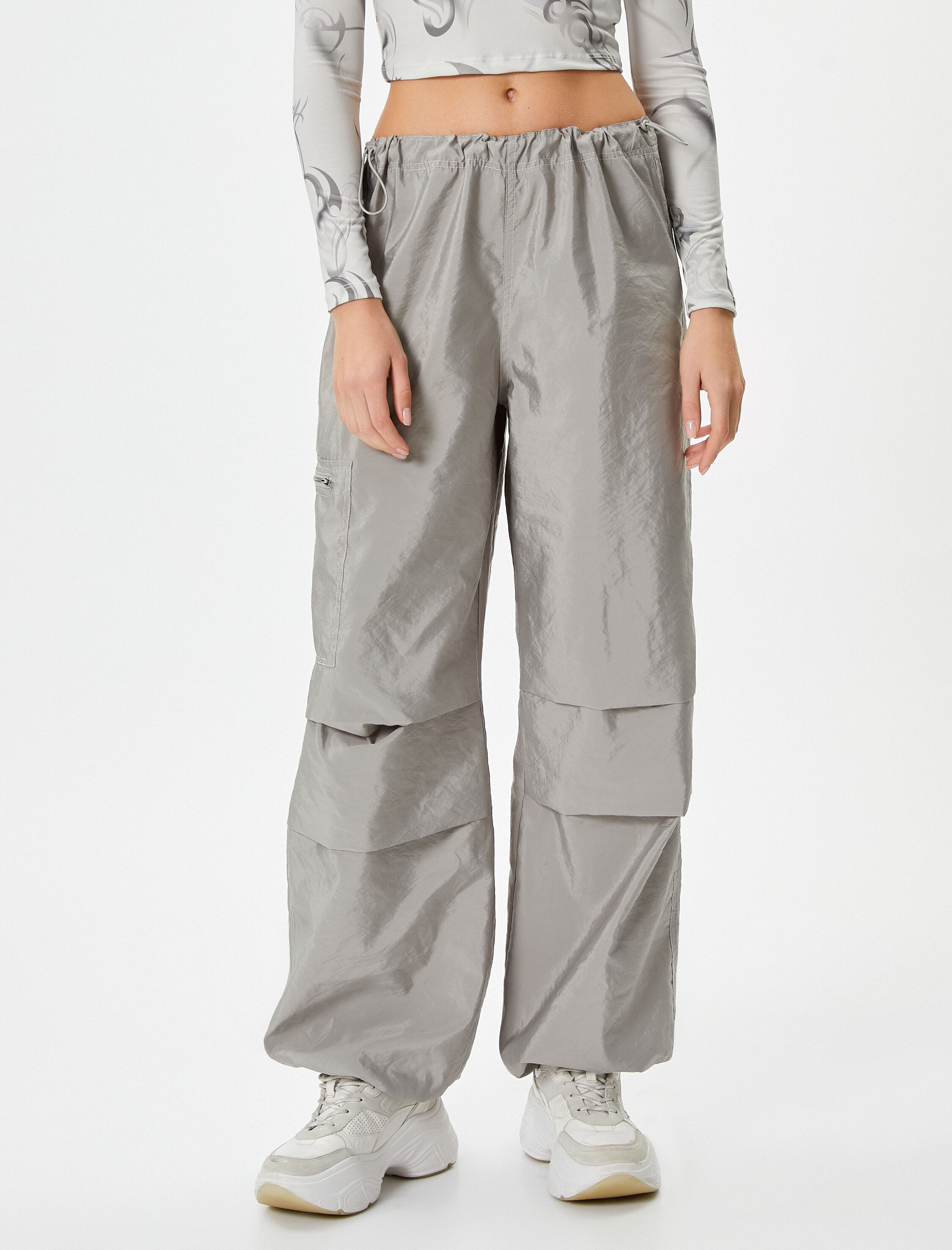   Paraşüt Pantolon Rahat Kesim Kat Detaylı Cepli