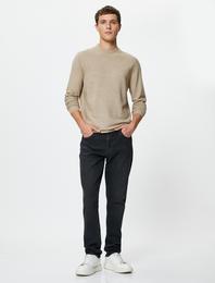 Basic Triko Kazak Slim Fit Dik Yaka Dokulu Uzun Kollu