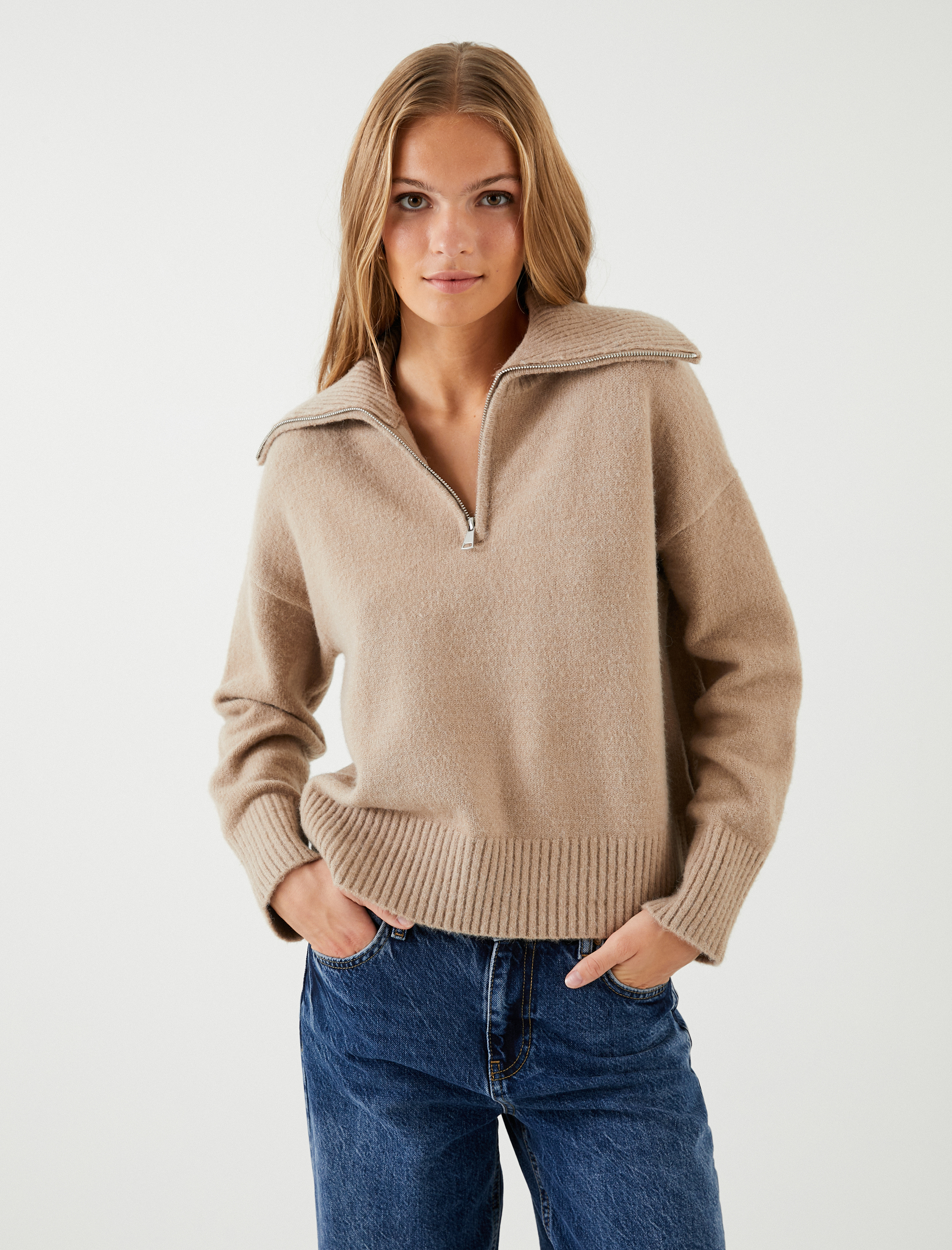   Oversize Kazak Dik Yaka Yarım Fermuarlı Örgü