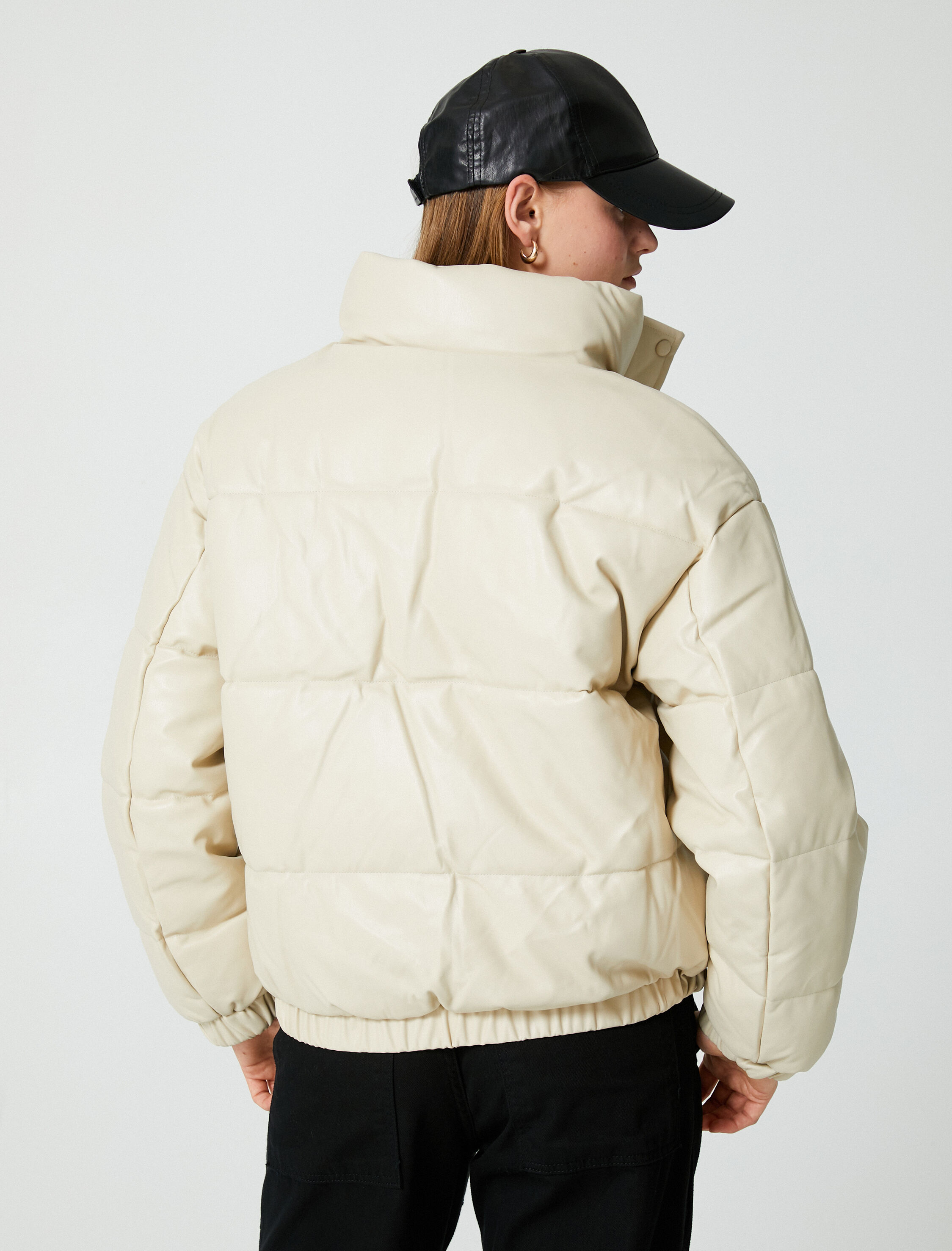   Suni Deri Mont Şişme Fermuarlı Cepli Dik Yaka