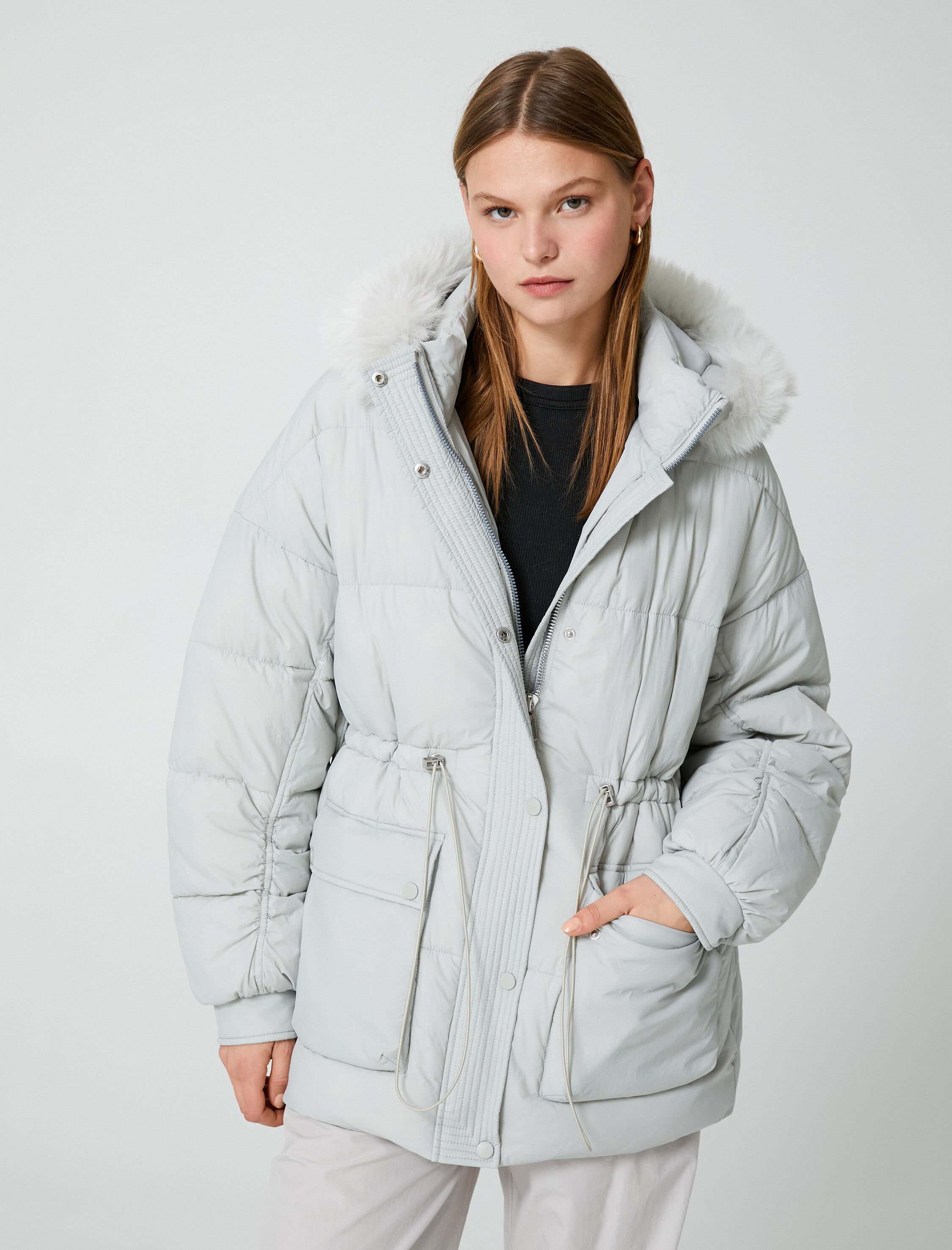   Şişme Mont Kapüşonlu Suni Kürk Detaylı Cepli Bağlamalı