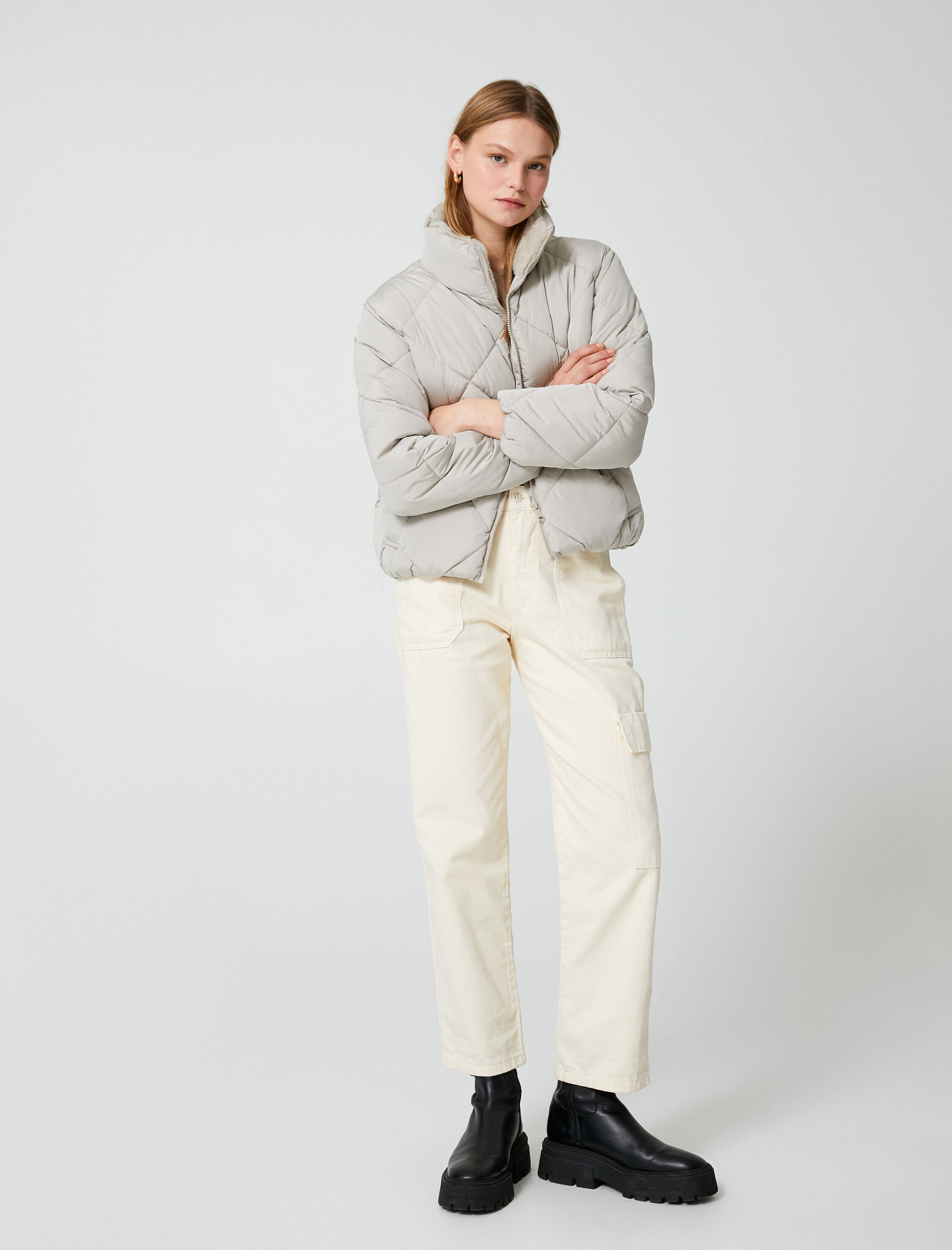   Kısa Şişme Mont Dik Yaka Suni Kürklü Fermuarlı Cepli