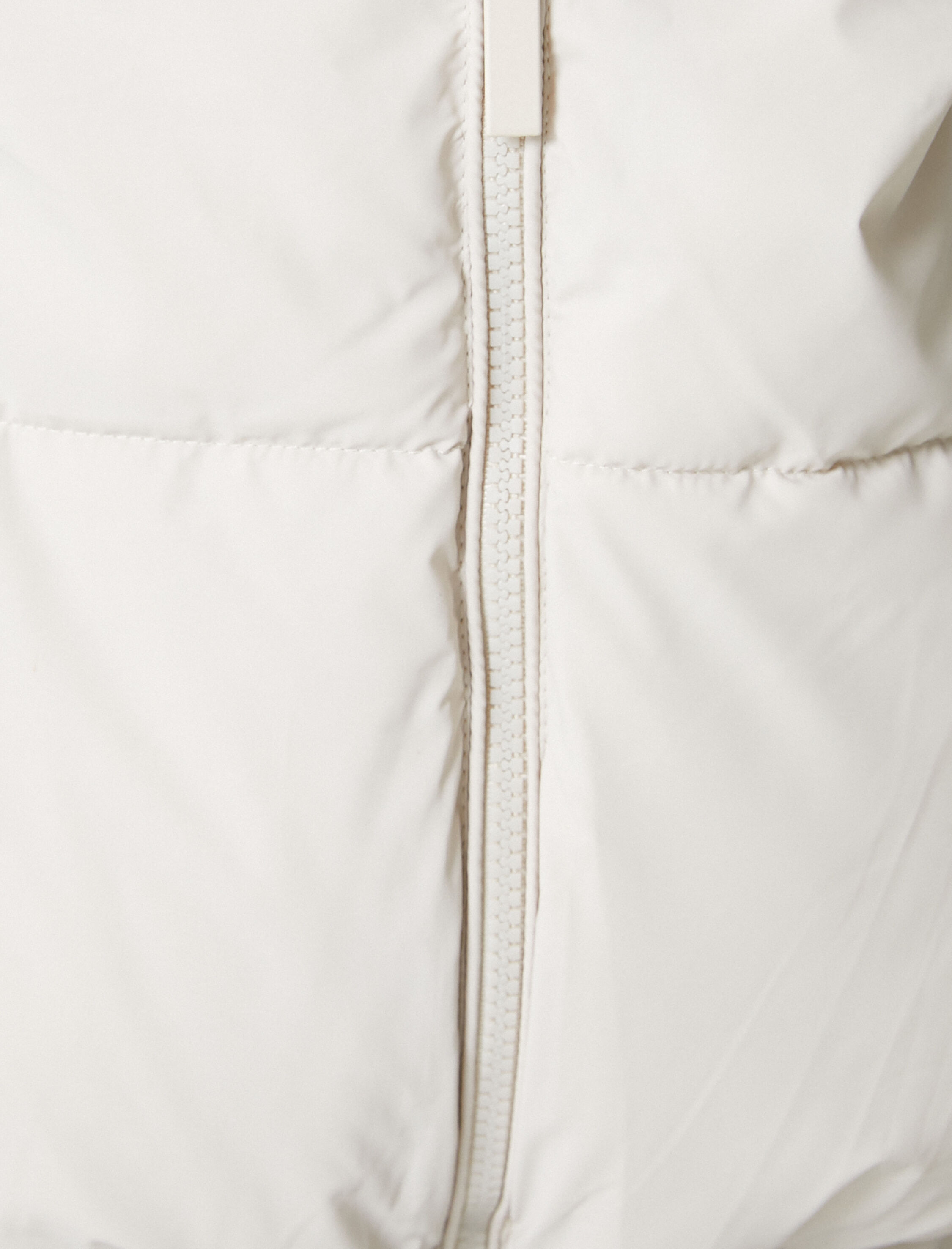   Kısa Şişme Mont Fermuarlı Kapüşonlu Cepli