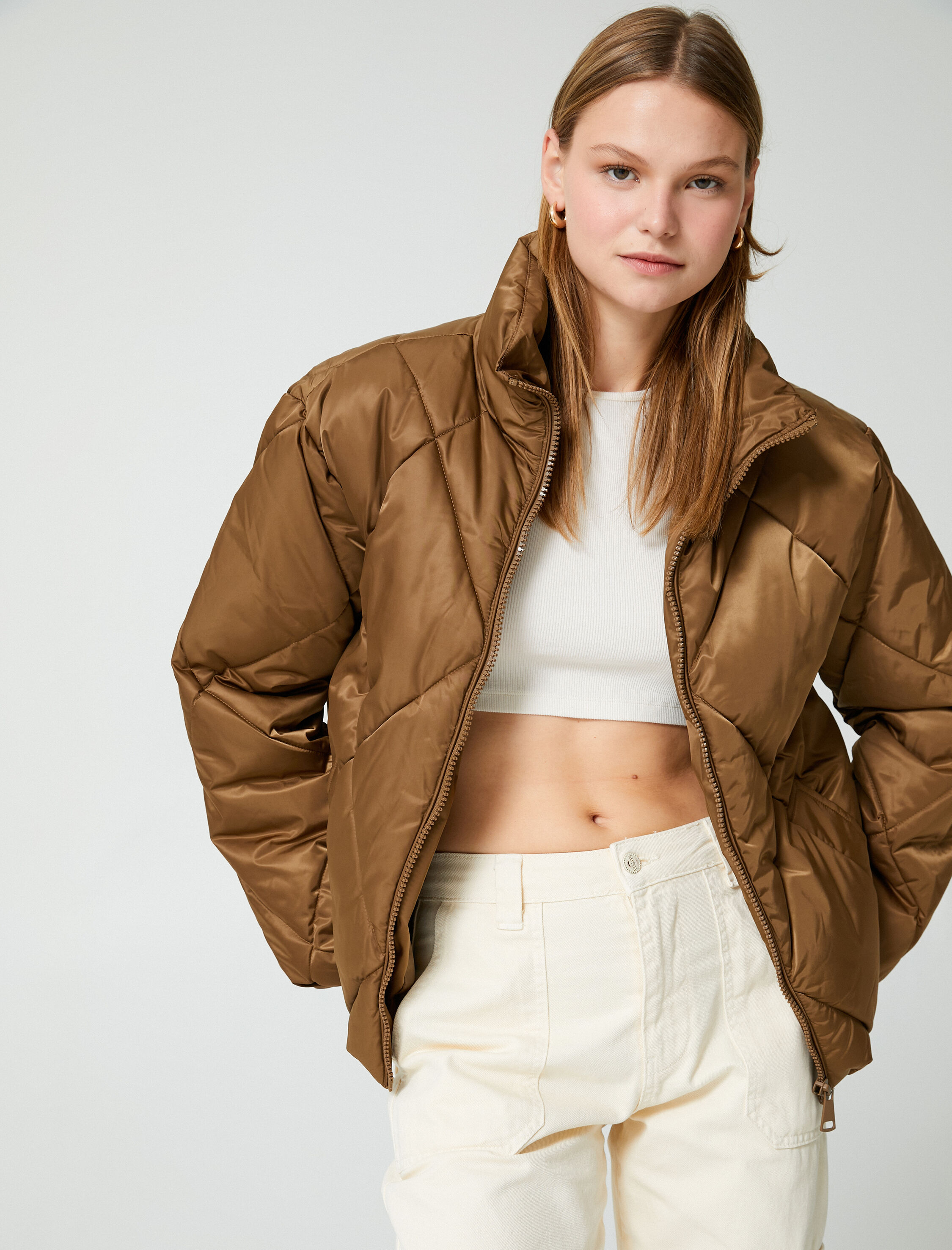   Kapitone Şişme Mont Dik Yaka Fermuarlı Cepli