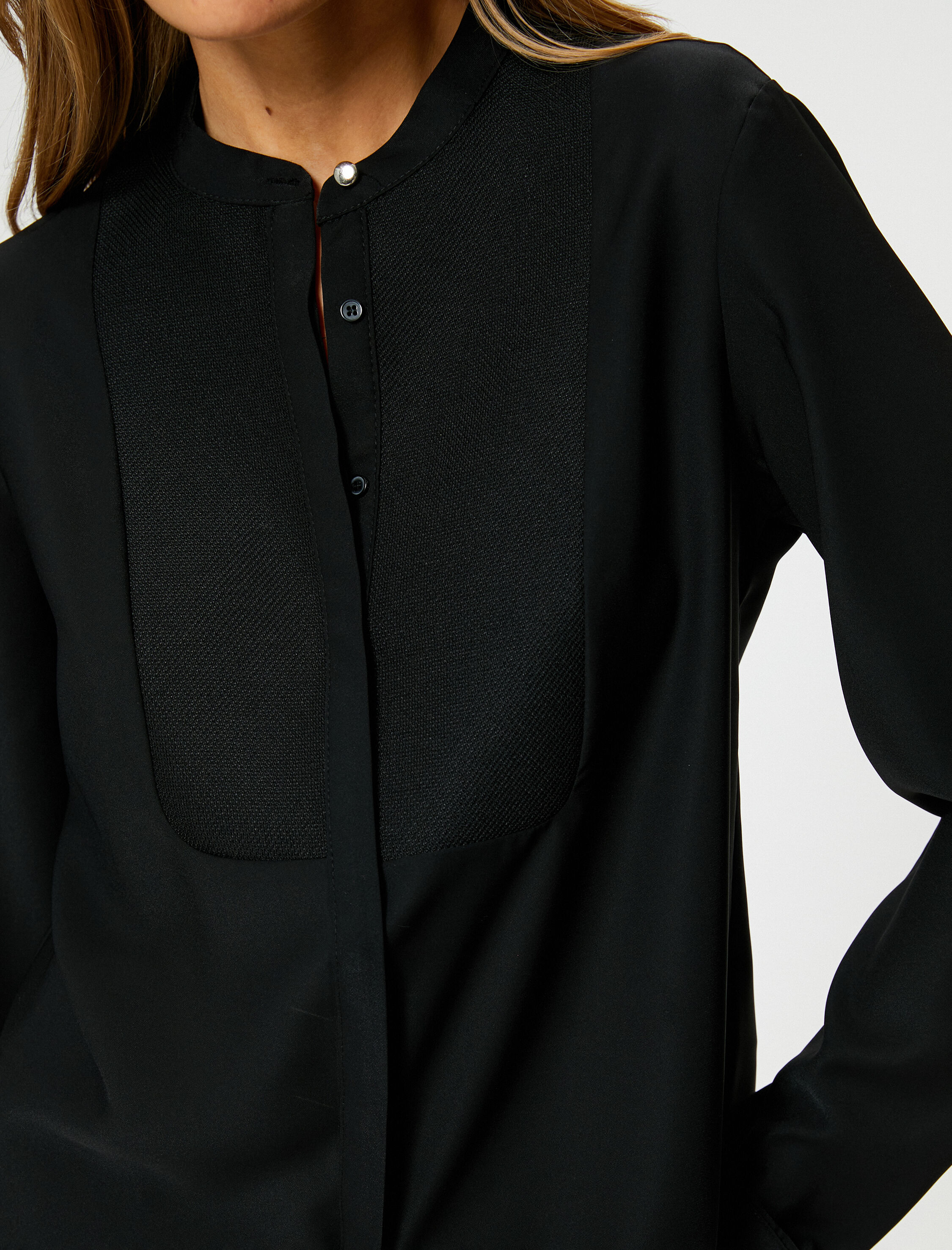   Uzun Kollu Gömlek Hakim Yaka Robalı Düğmeli