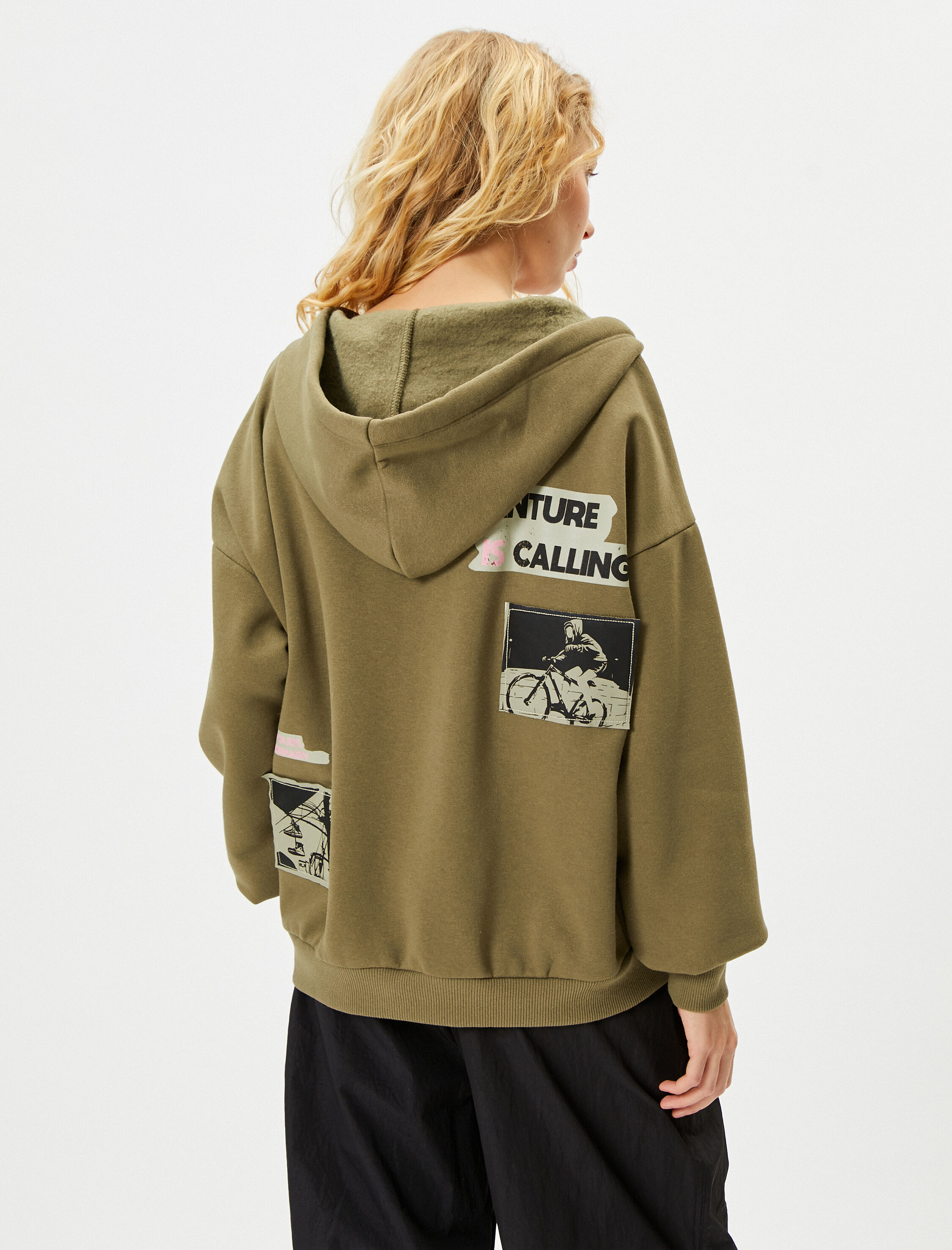   Oversize Kapşonlu Fermuarlı Sweatshirt Şardonlu Arkası Aplike Detaylı Cepli