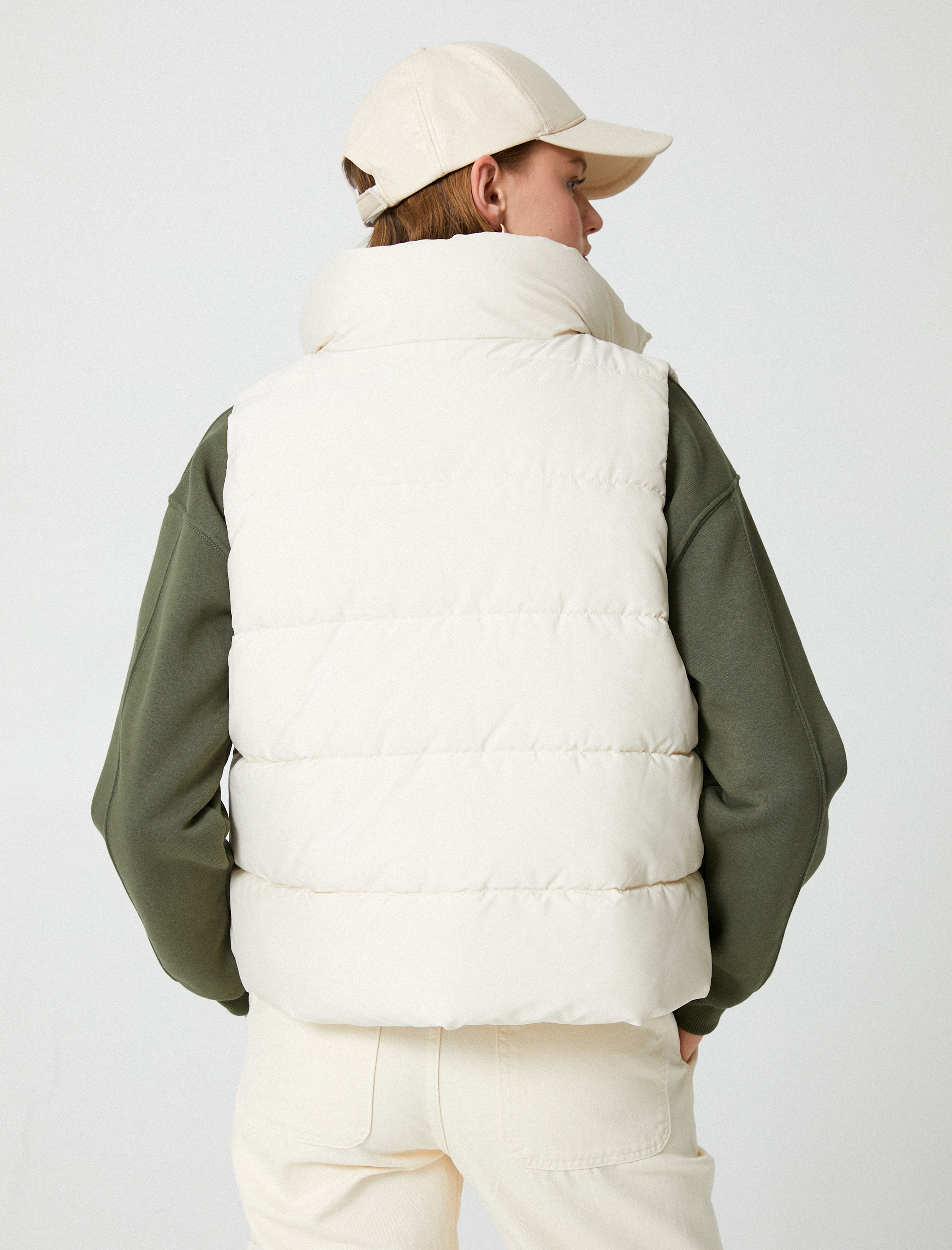   Şişme Yelek Çıtçıtlı Dik Yaka Cepli