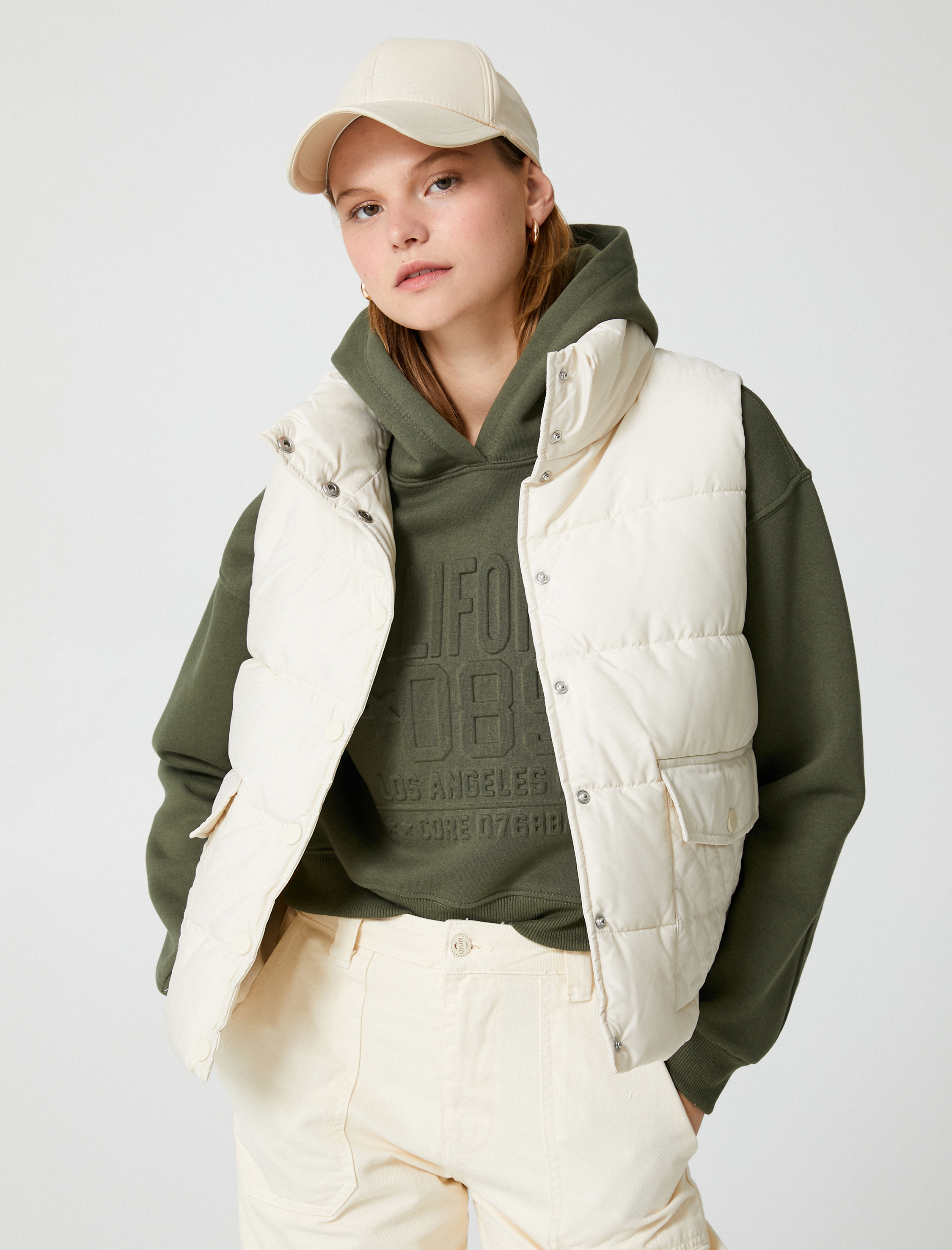   Şişme Yelek Çıtçıtlı Dik Yaka Cepli